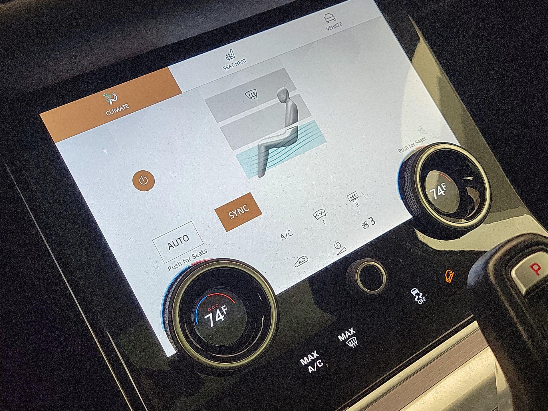 Thumbnail: 2023 Land Rover Range Rover Evoque - 17