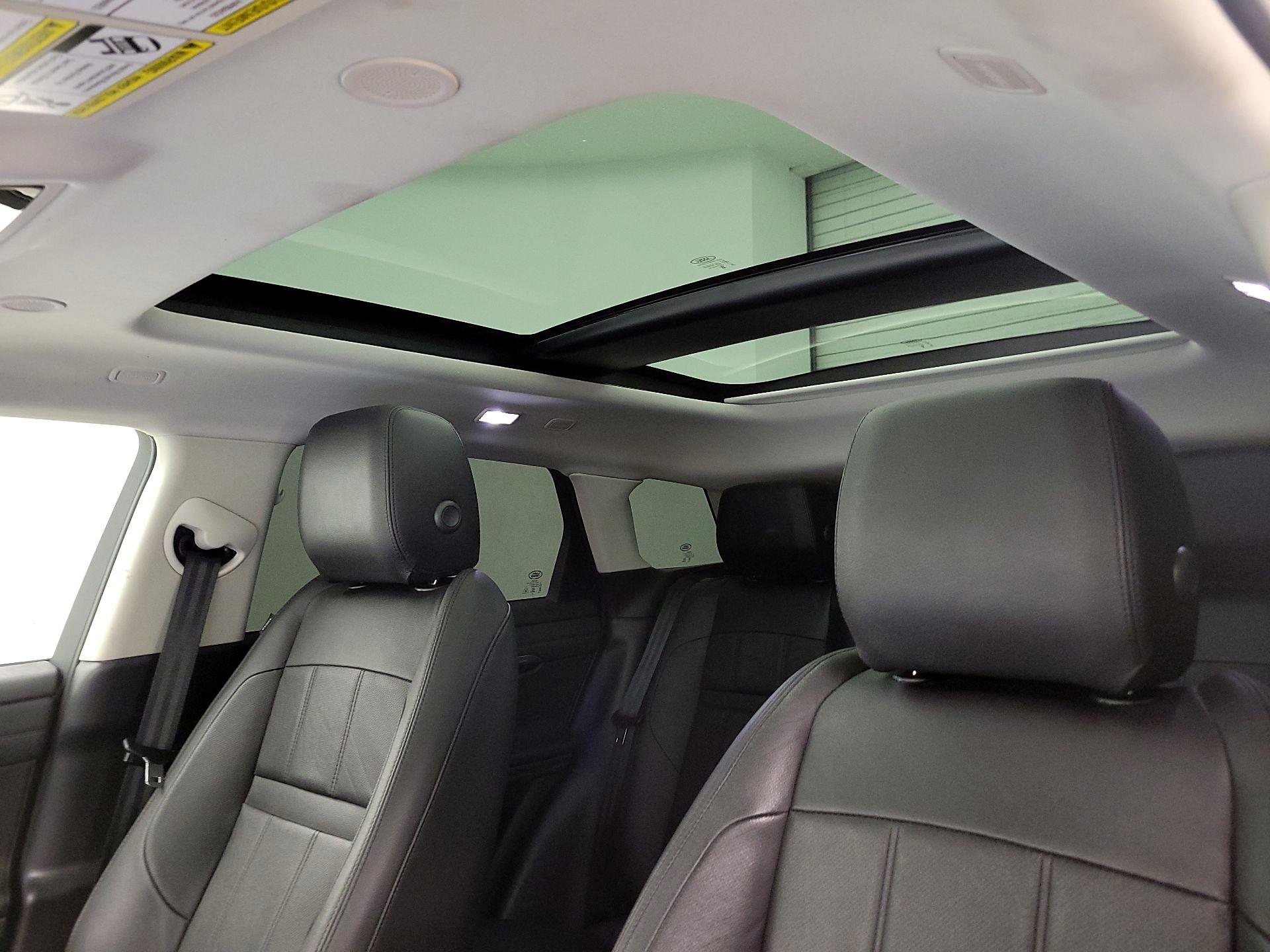 Thumbnail: 2023 Land Rover Range Rover Evoque - 20