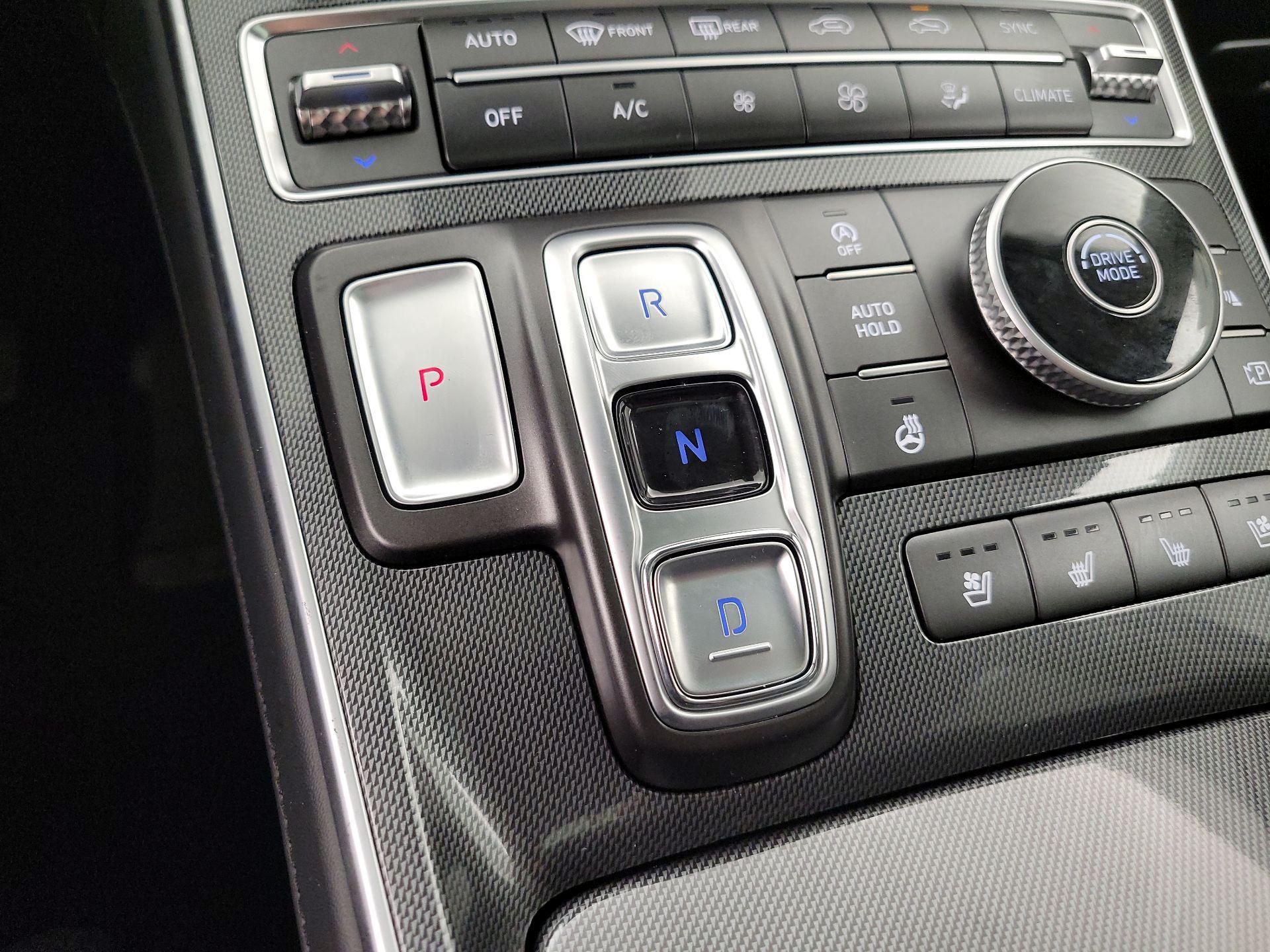 Thumbnail: 2021 Hyundai Santa Fe - 18