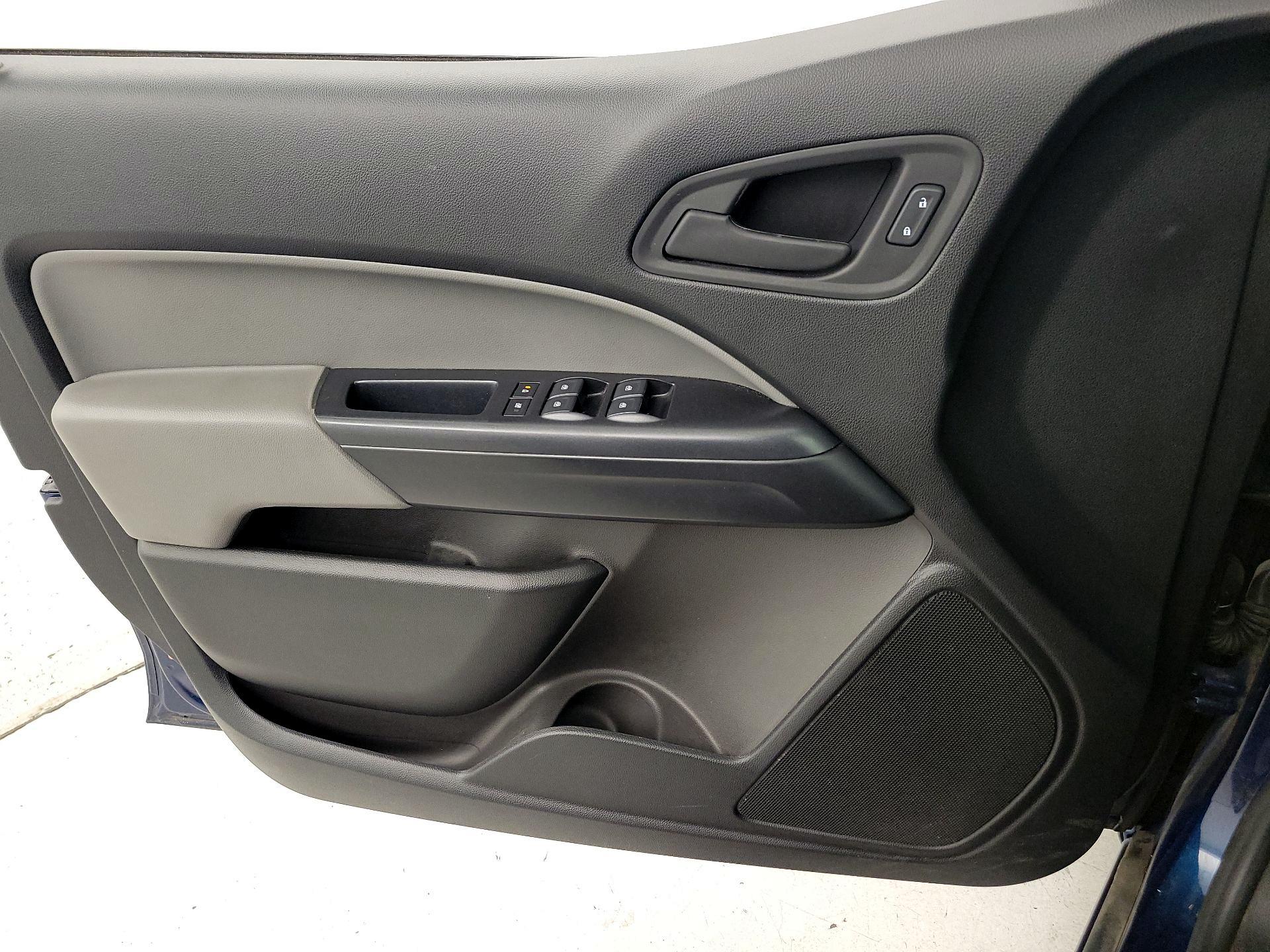 Thumbnail: 2020 Chevrolet Colorado - 12