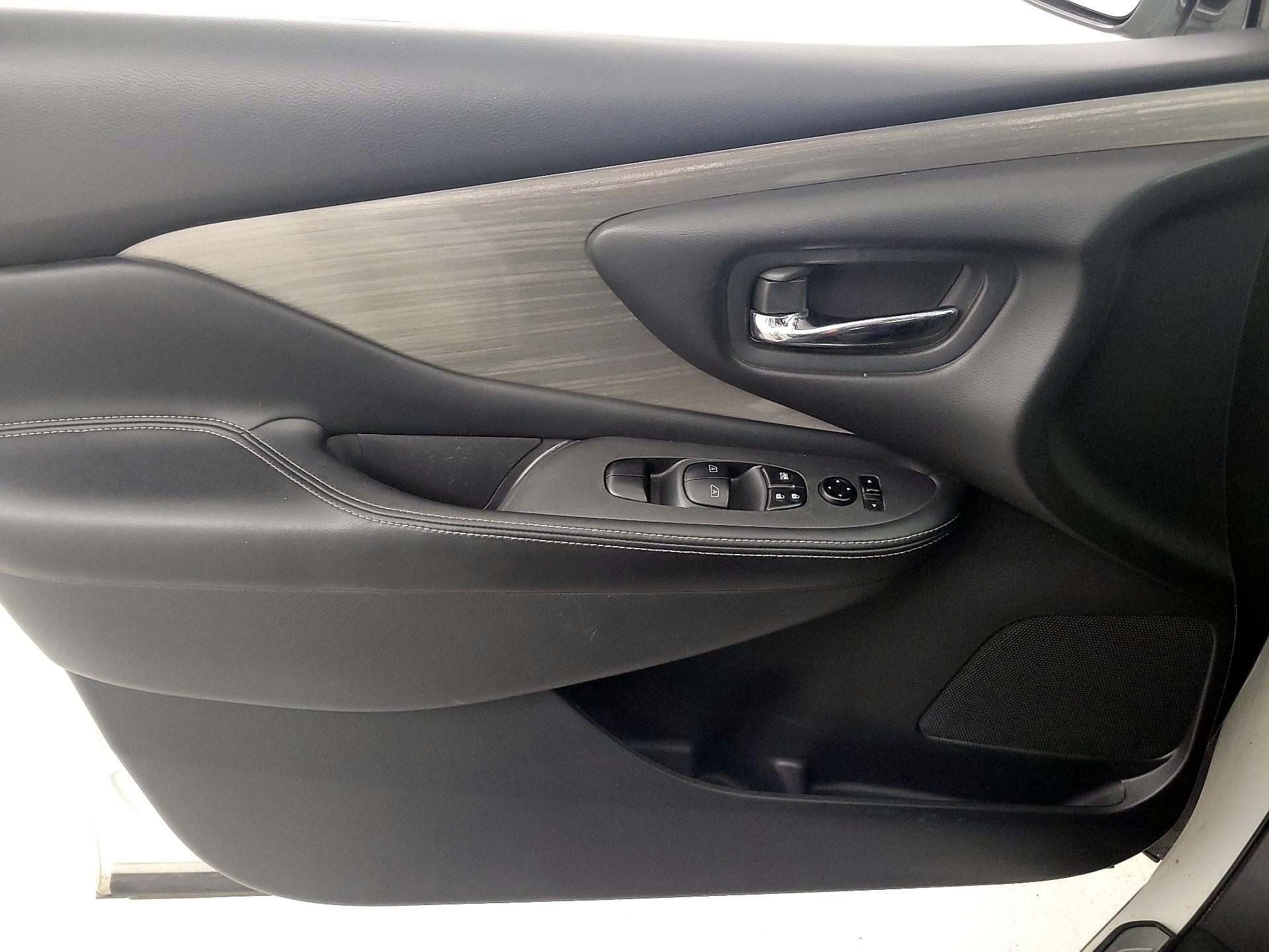 Thumbnail: 2015 Nissan Murano - 12