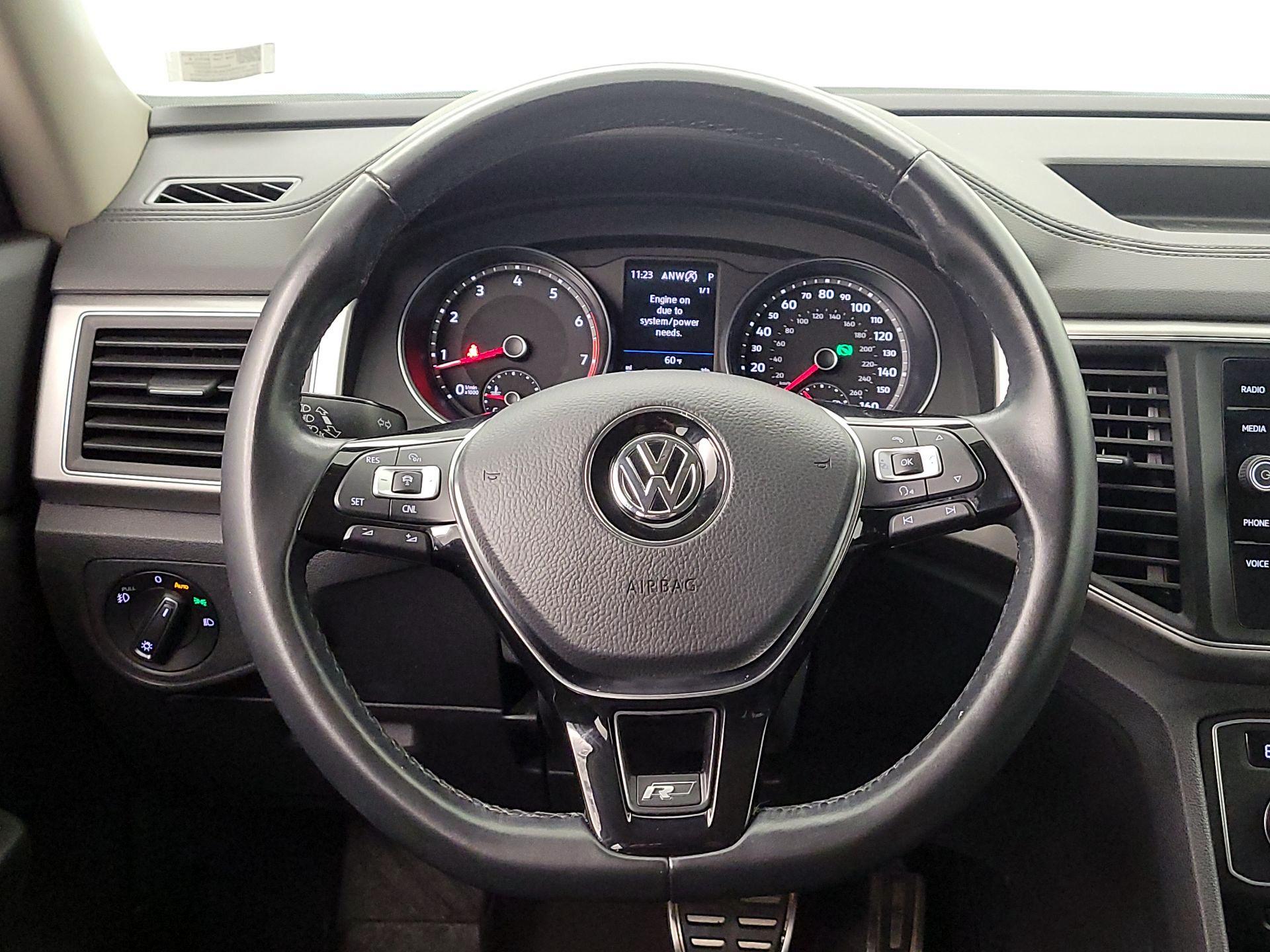 Thumbnail: 2018 Volkswagen Atlas - 10