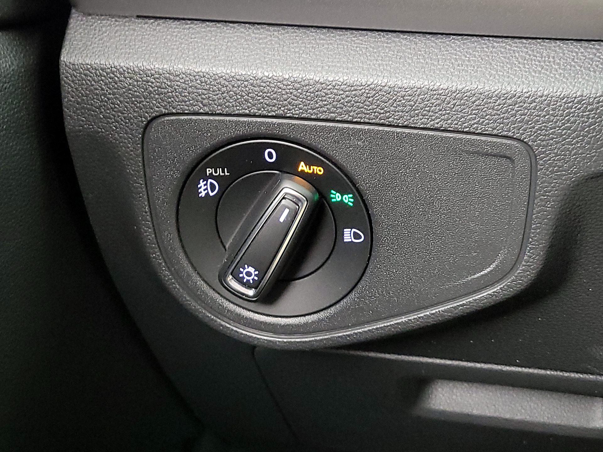 Thumbnail: 2018 Volkswagen Atlas - 13