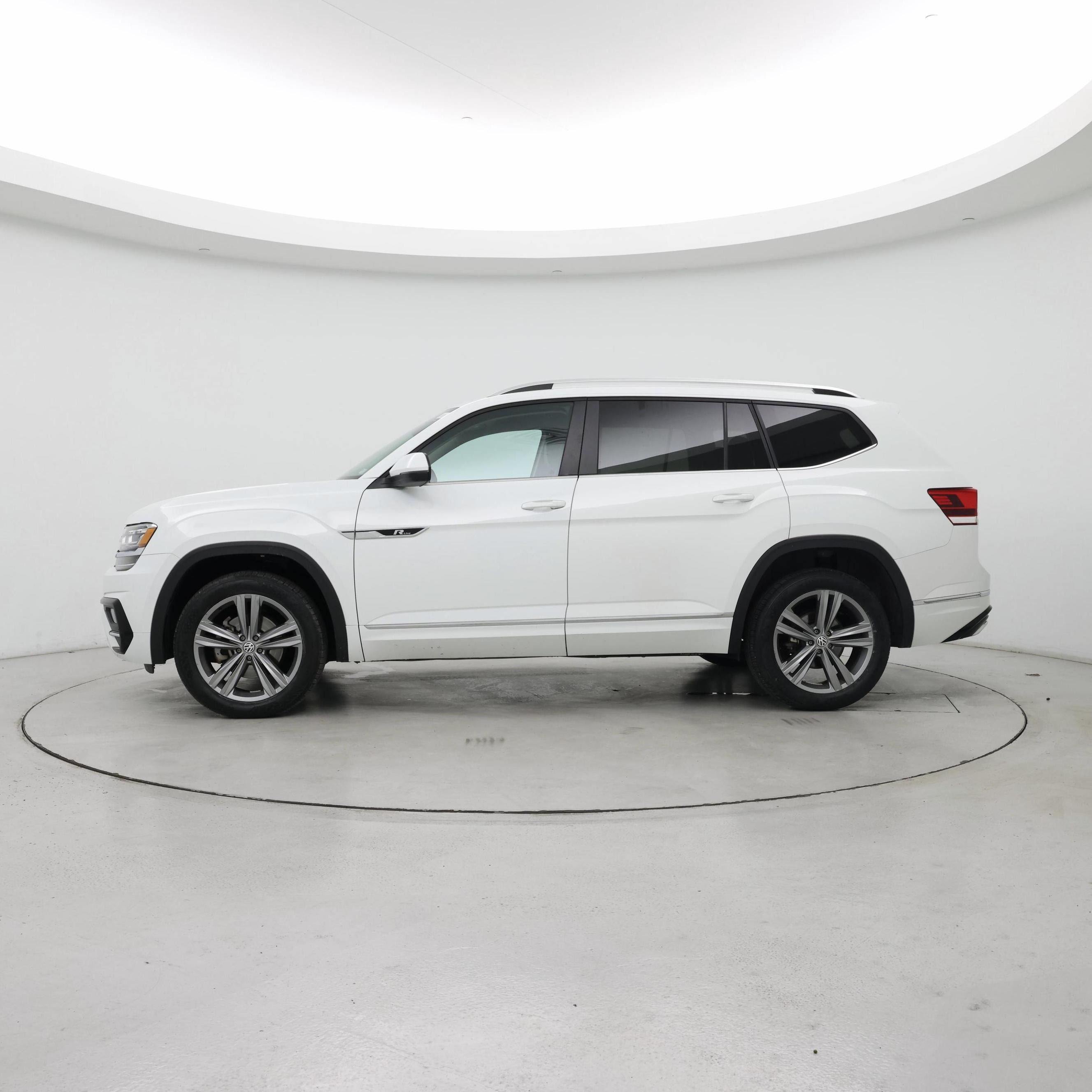 Thumbnail: 2018 Volkswagen Atlas - 3