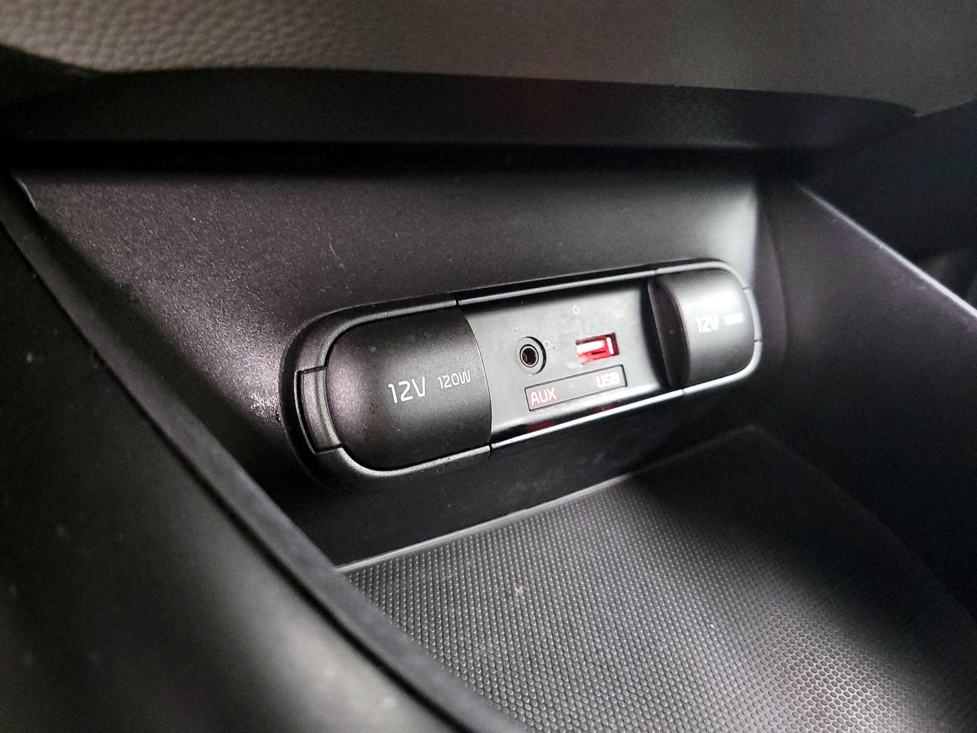 Thumbnail: 2016 Kia Soul - 17