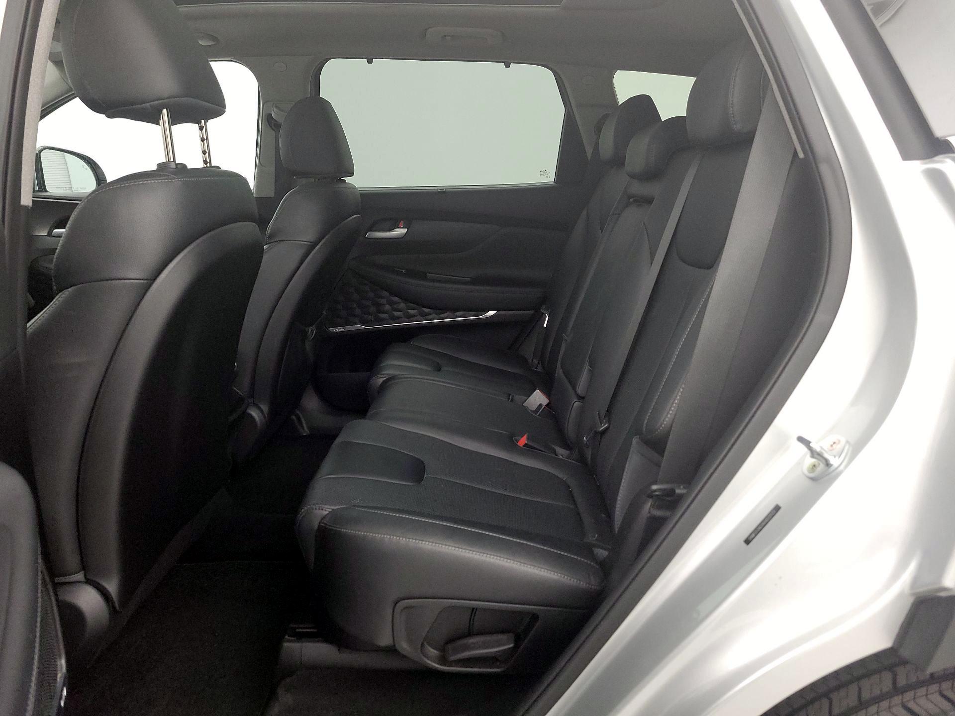 Thumbnail: 2019 Hyundai Santa Fe - 20