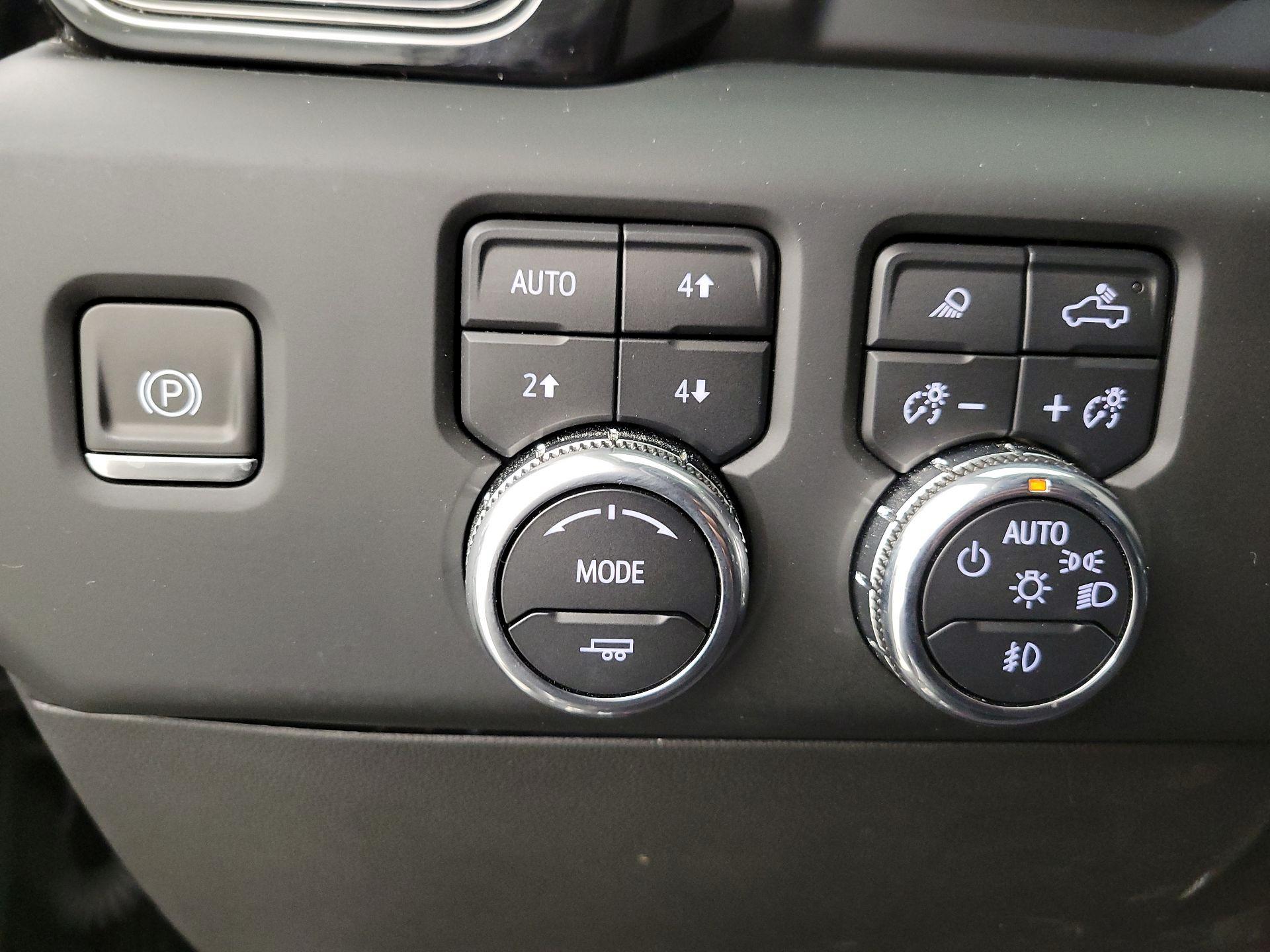 Thumbnail: 2023 GMC Sierra 1500 - 13