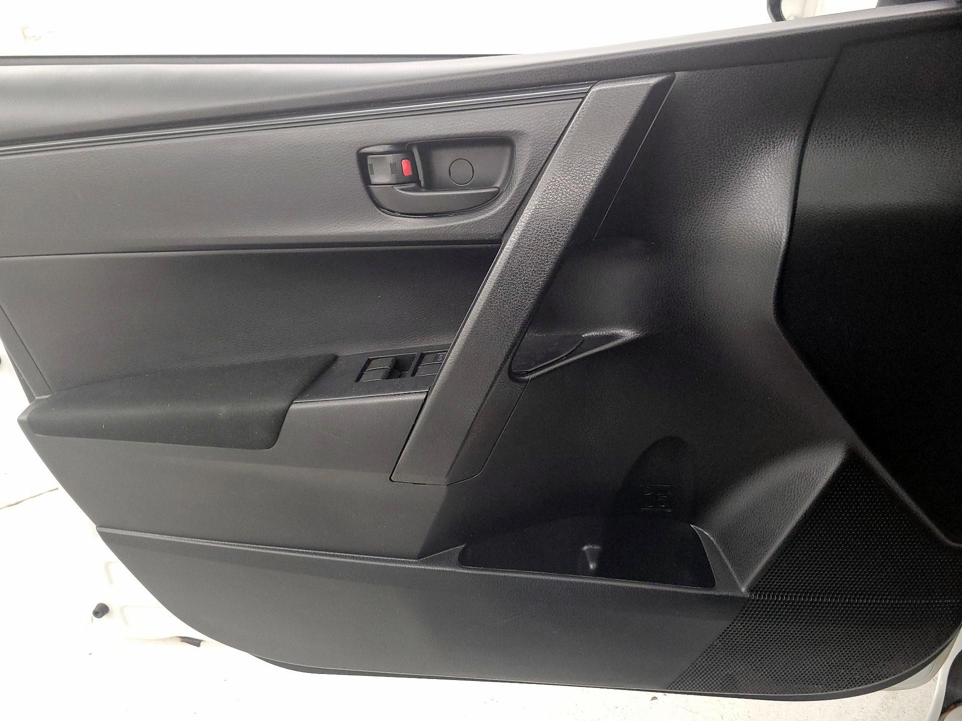 Thumbnail: 2019 Toyota Corolla - 12