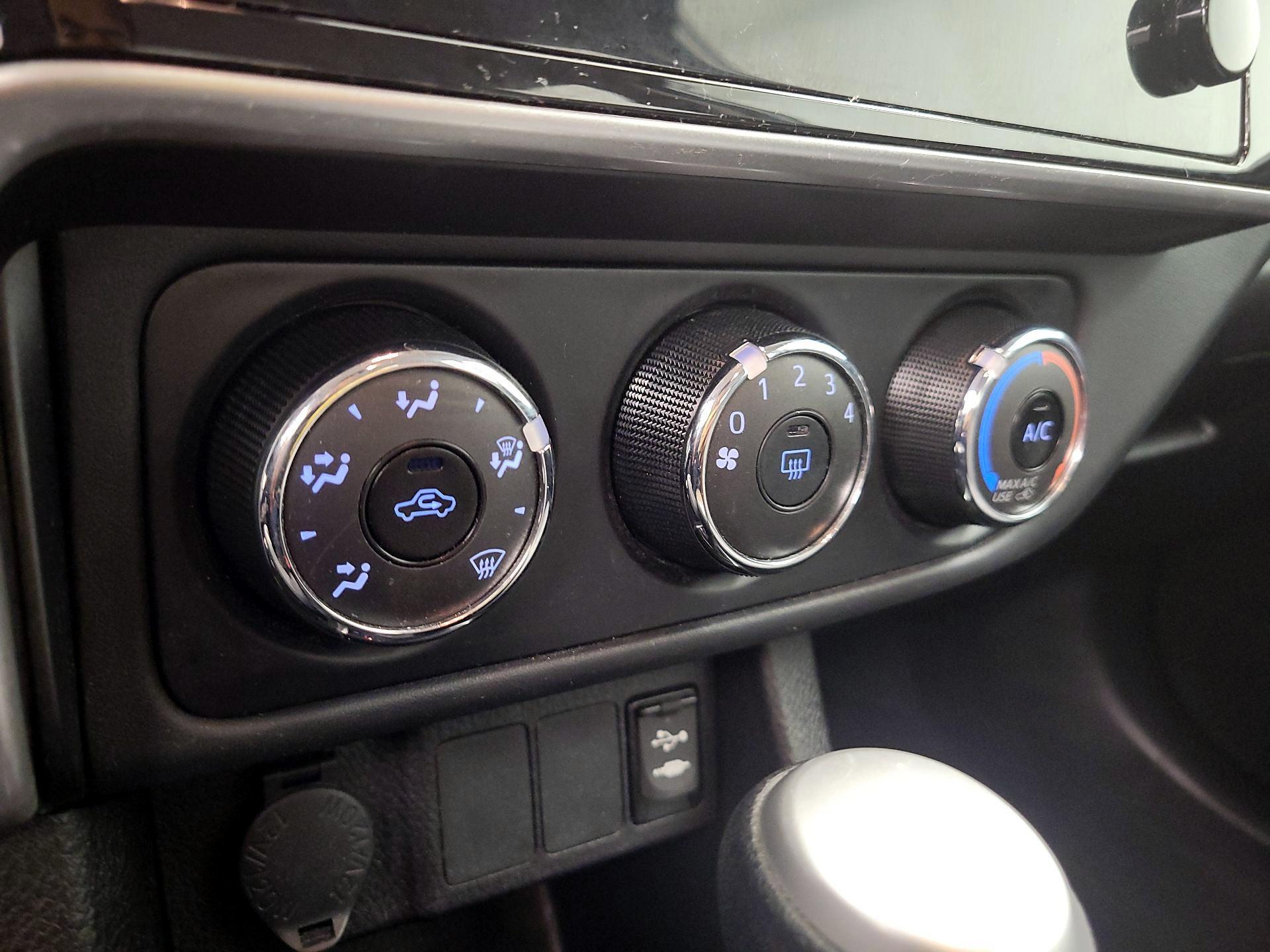 Thumbnail: 2019 Toyota Corolla - 16