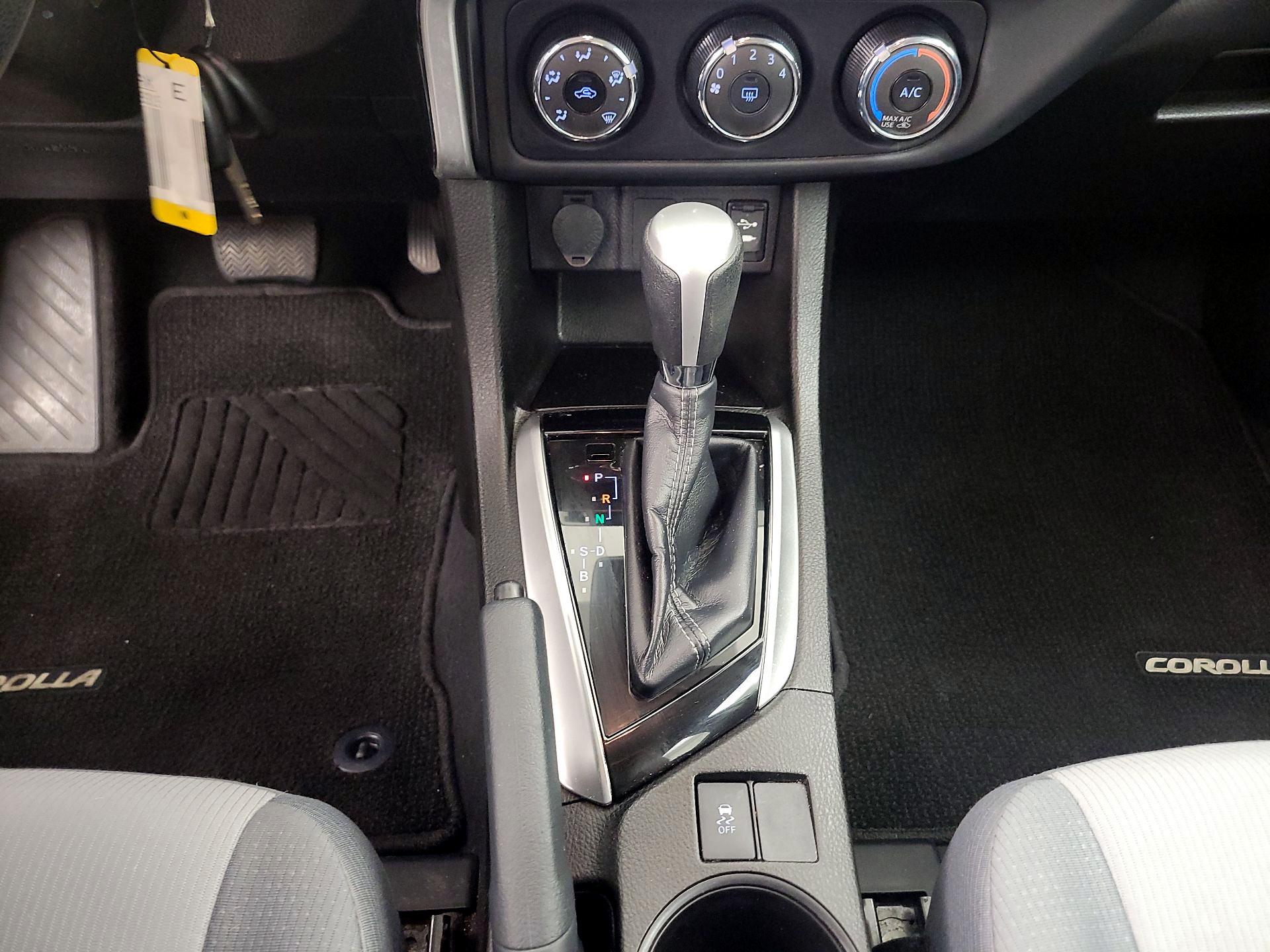 Thumbnail: 2019 Toyota Corolla - 17