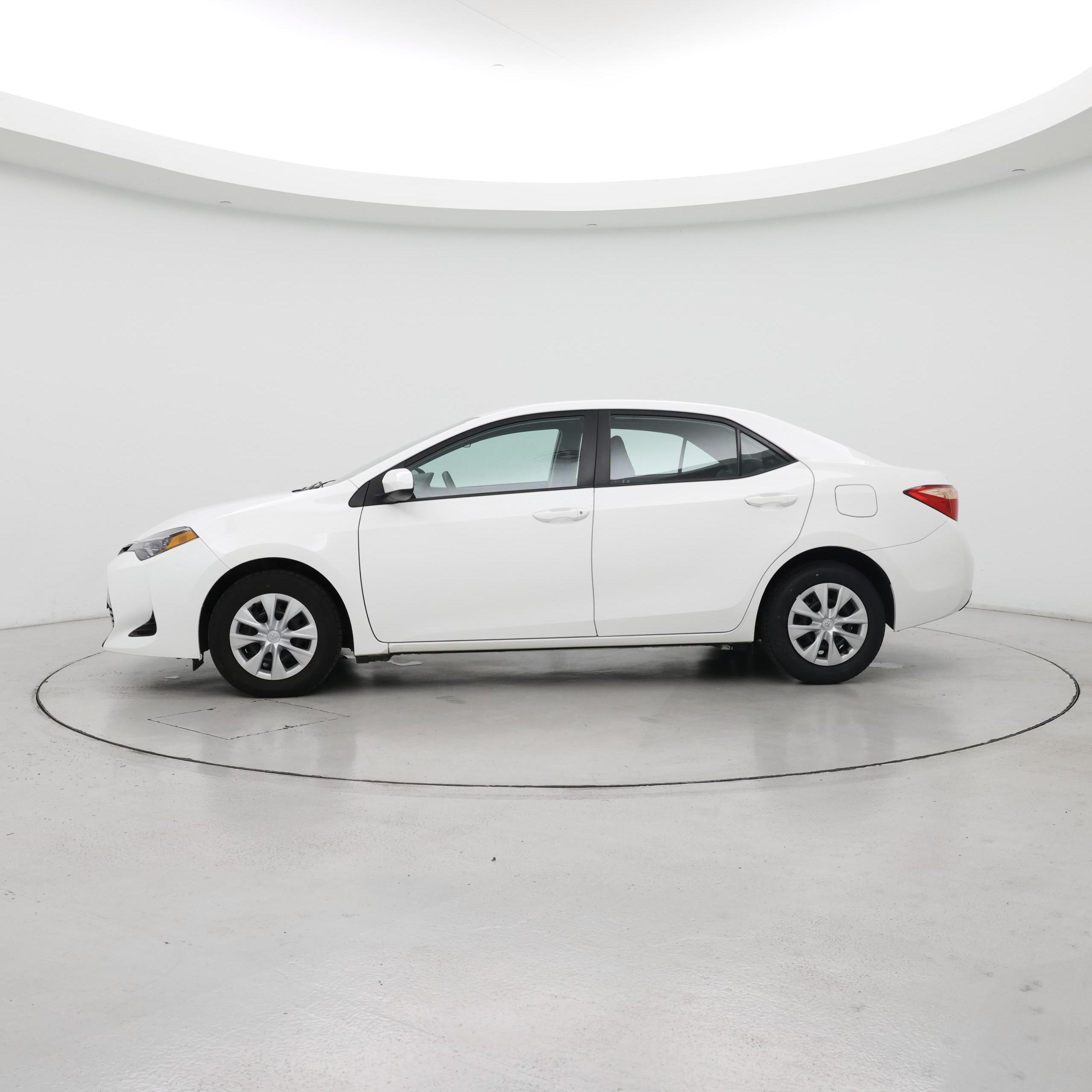 Thumbnail: 2019 Toyota Corolla - 3