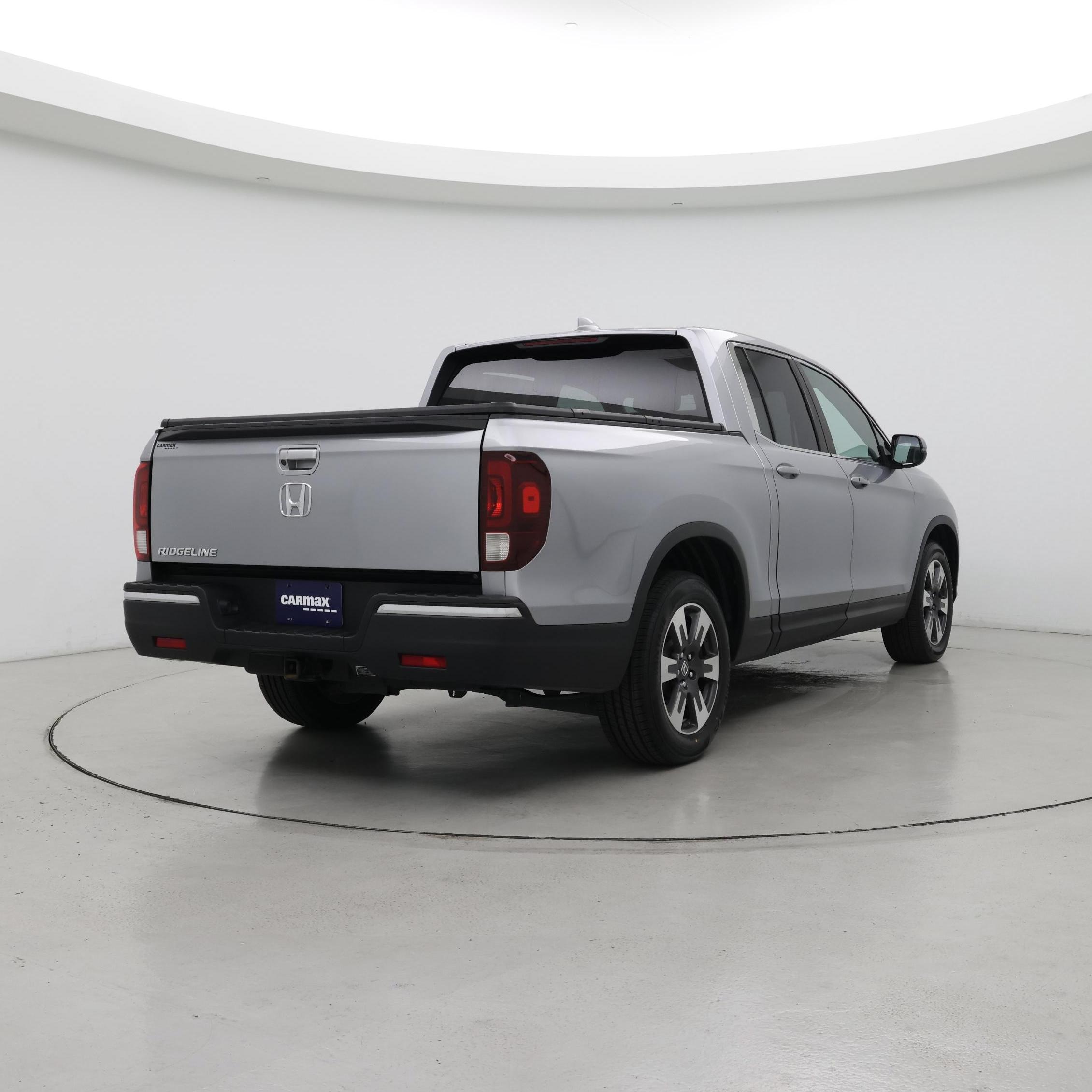 Thumbnail: 2017 Honda Ridgeline - 8