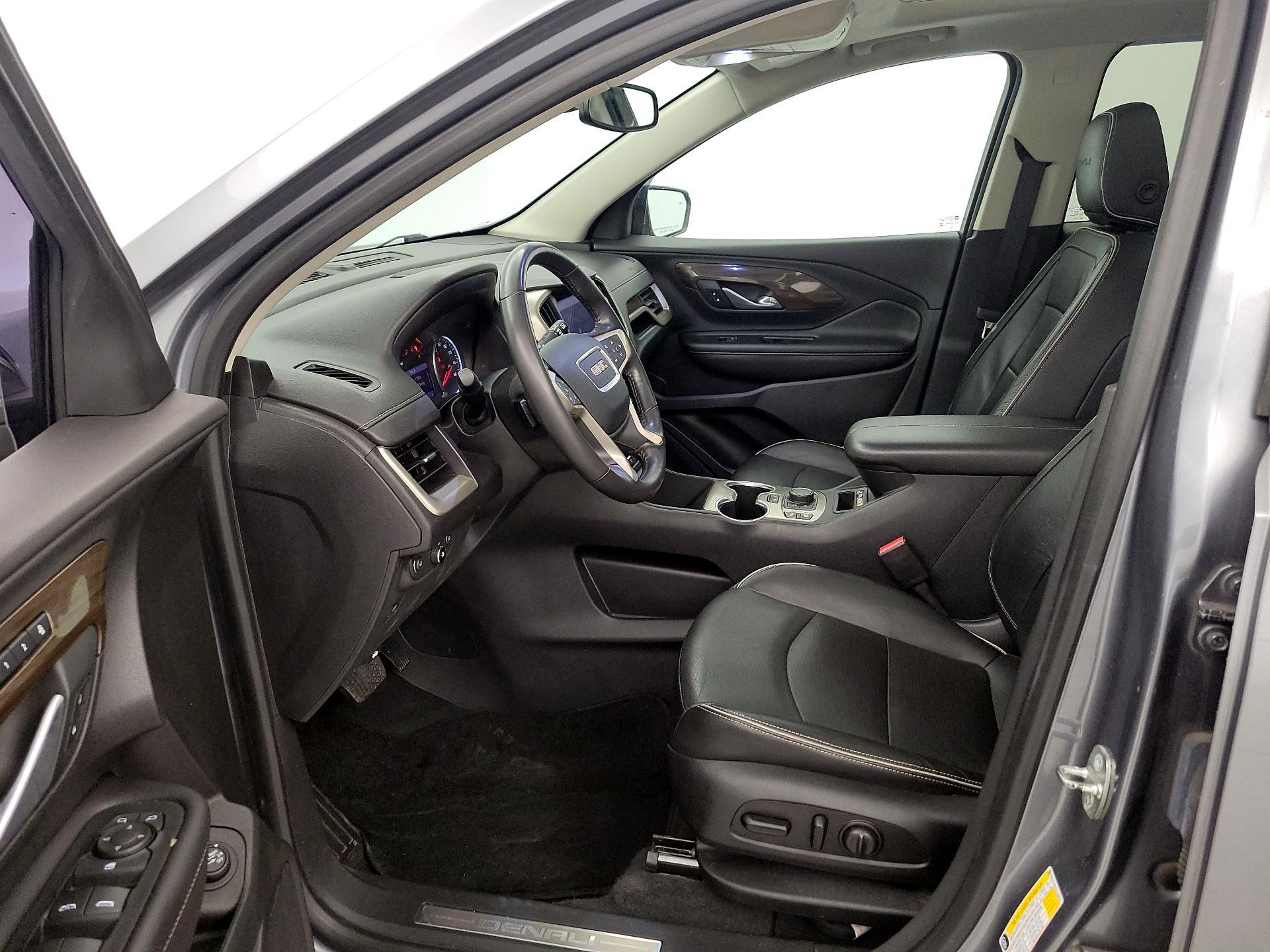 Thumbnail: 2020 GMC Terrain - 11