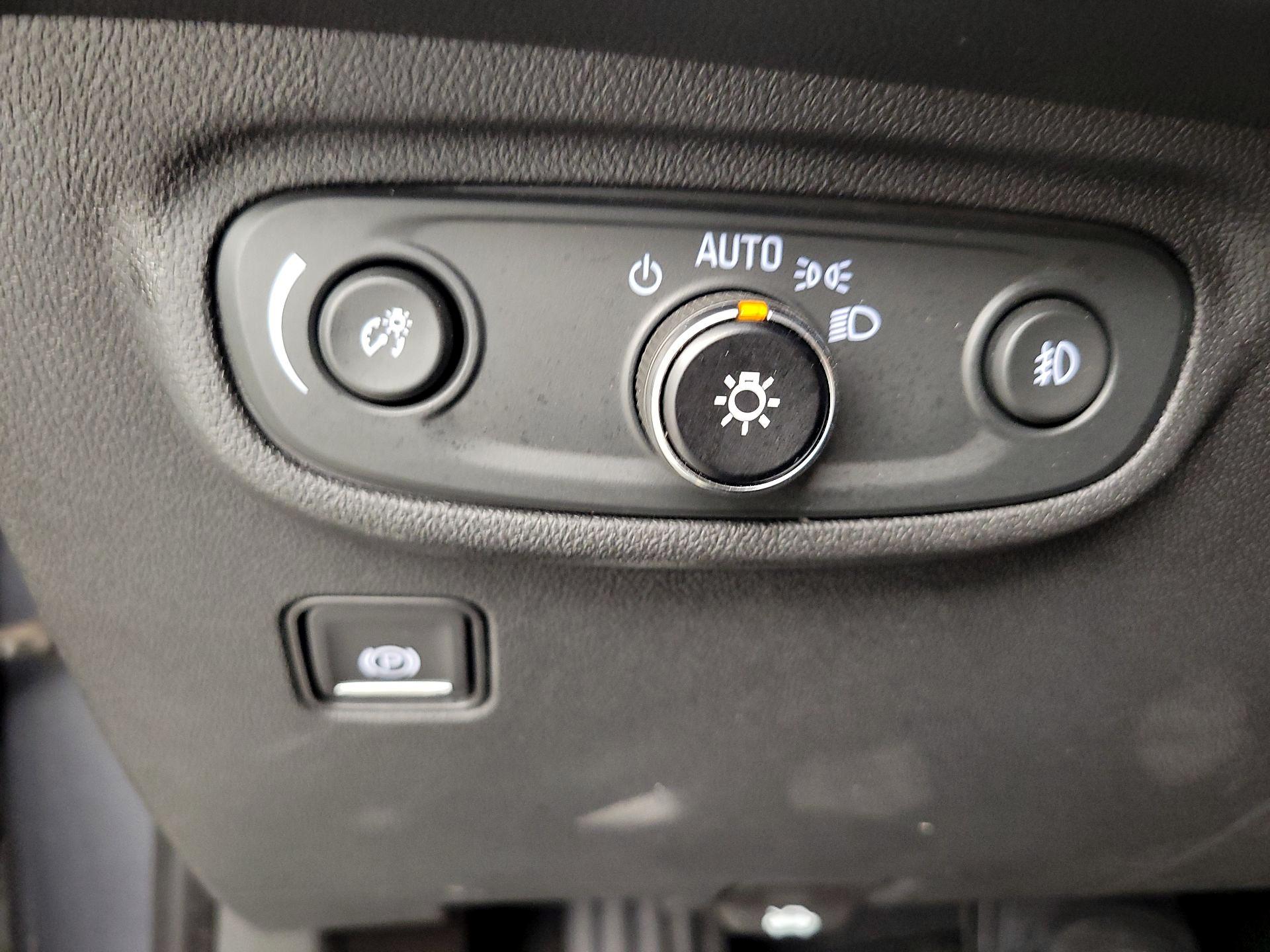 Thumbnail: 2020 GMC Terrain - 13