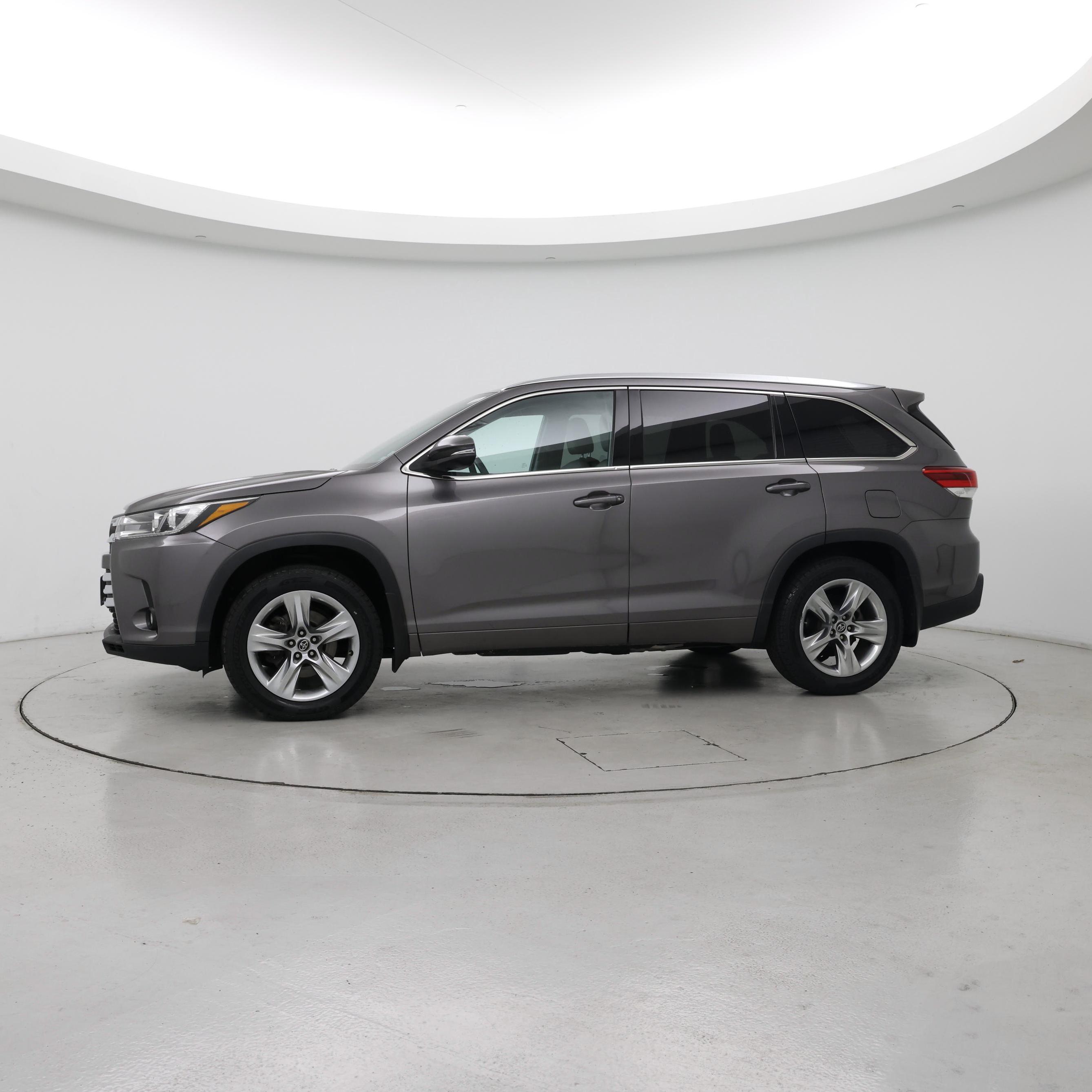 Thumbnail: 2018 Toyota Highlander - 3