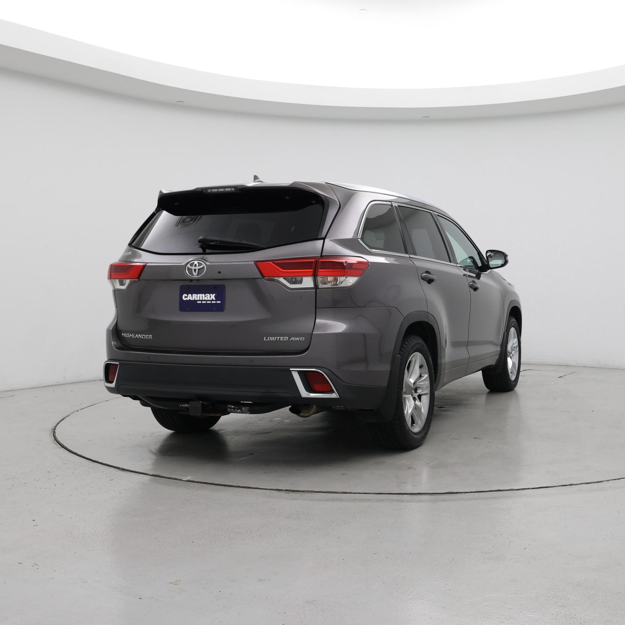 Thumbnail: 2018 Toyota Highlander - 8