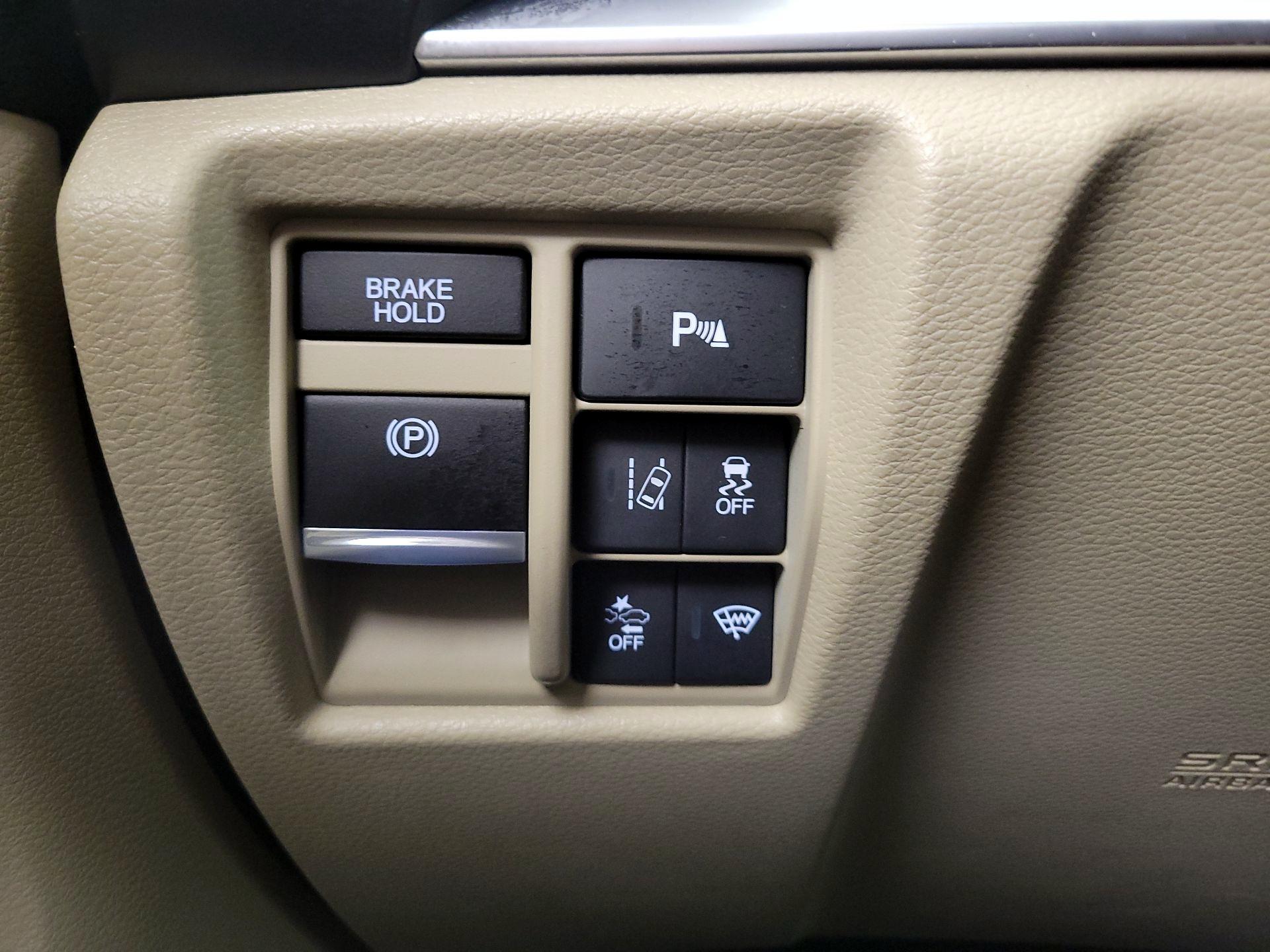 Thumbnail: 2020 Acura MDX - 13