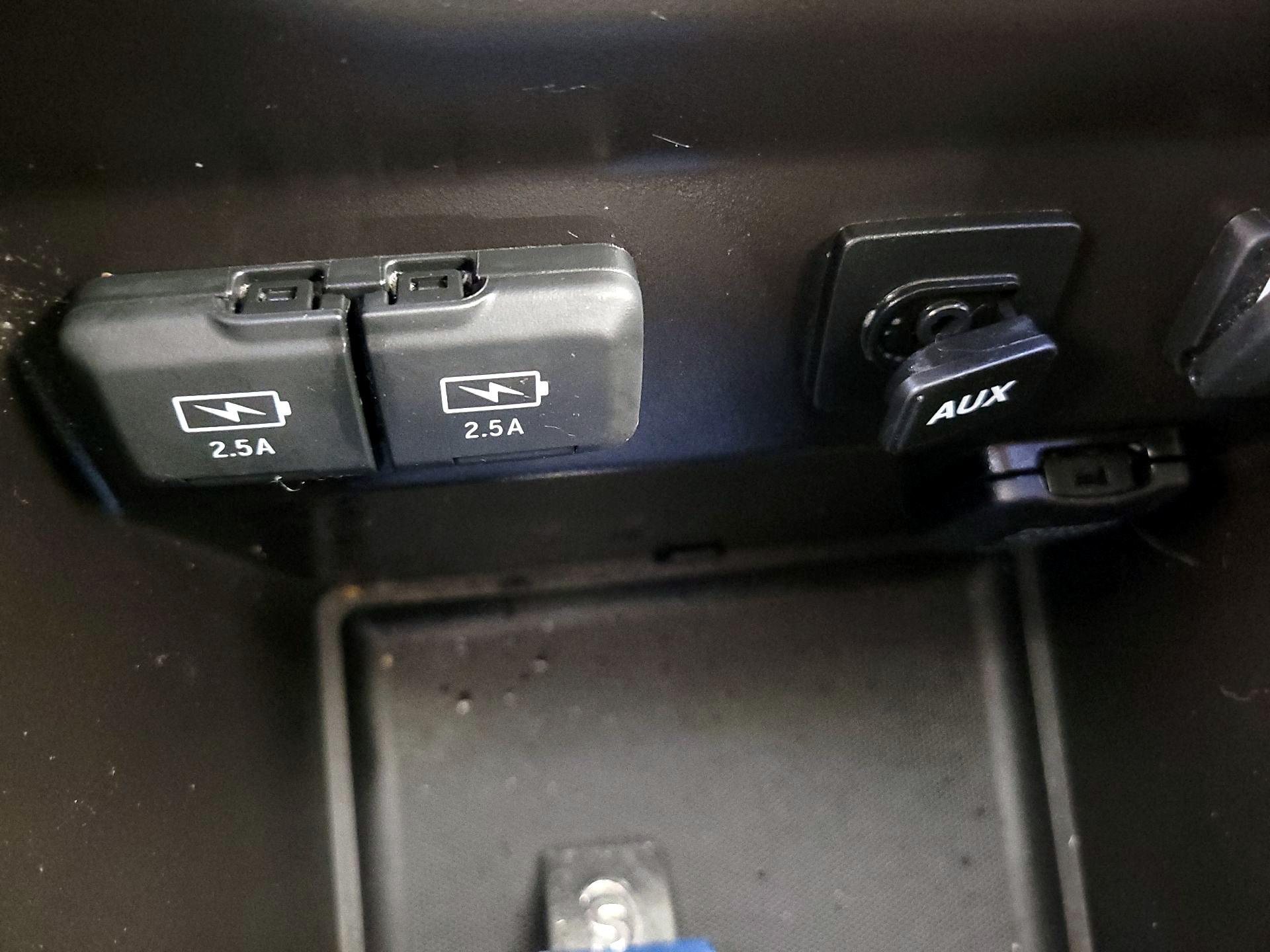 Thumbnail: 2020 Acura MDX - 19