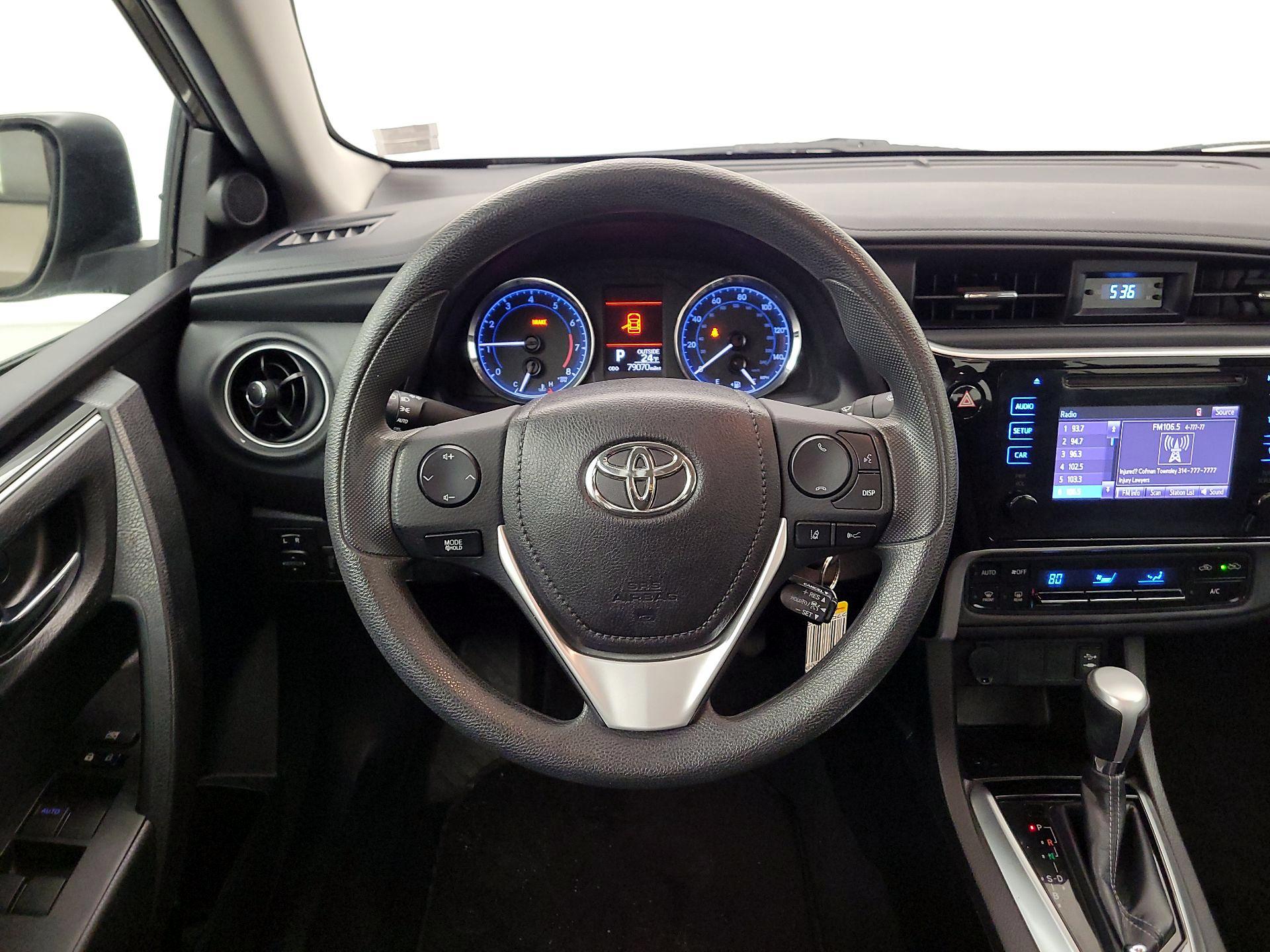 Thumbnail: 2017 Toyota Corolla - 10