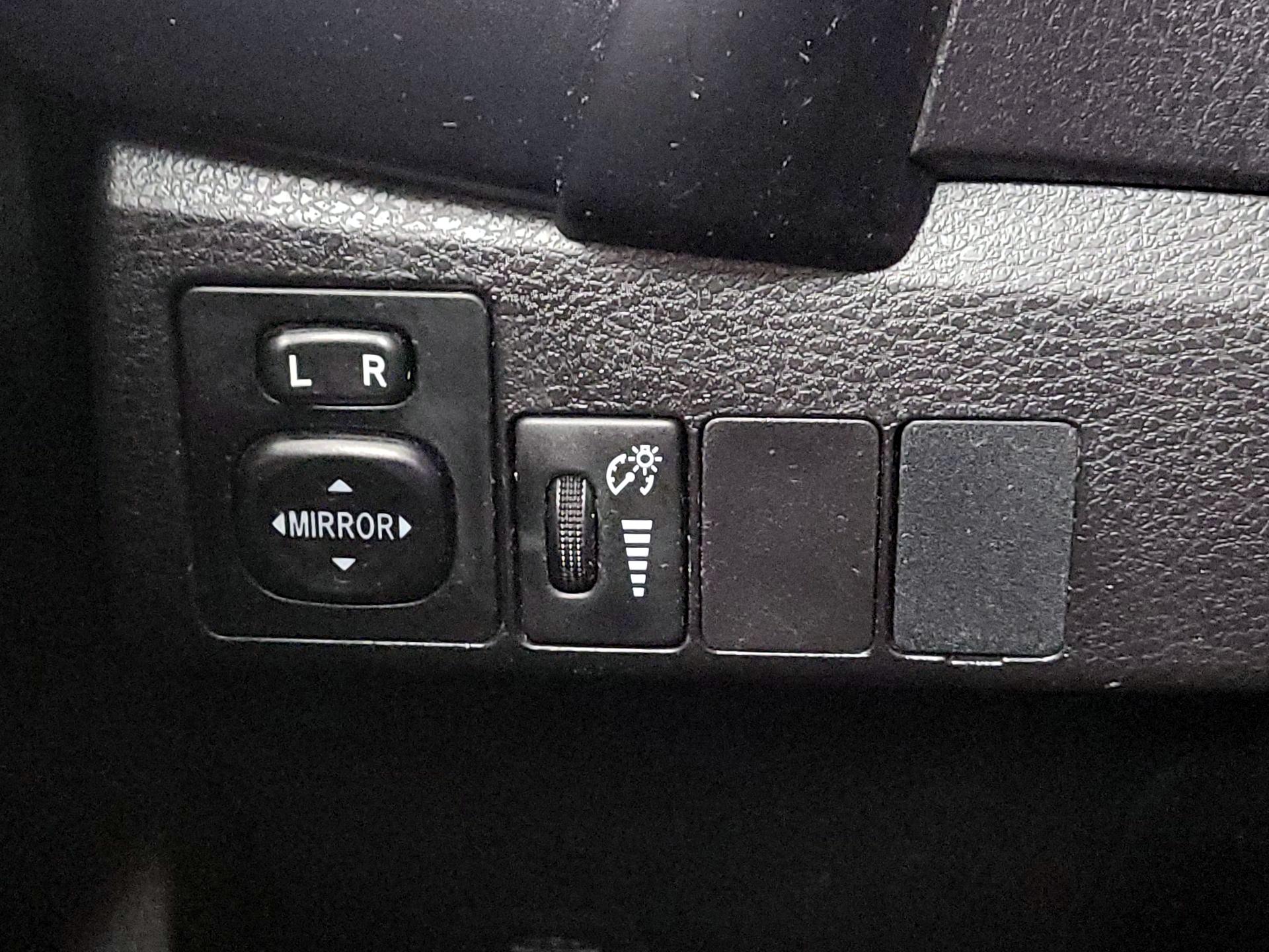 Thumbnail: 2017 Toyota Corolla - 13