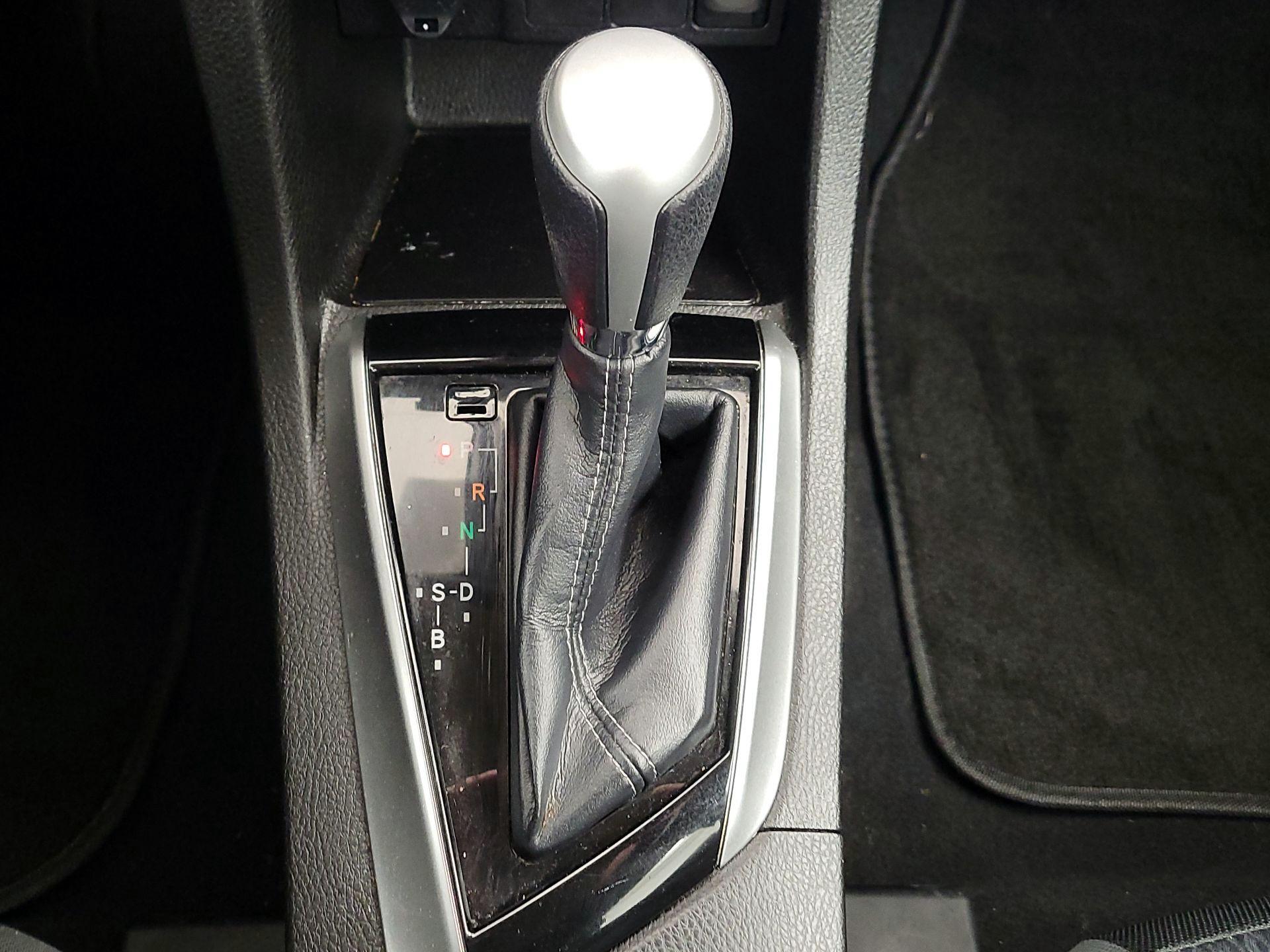 Thumbnail: 2017 Toyota Corolla - 17