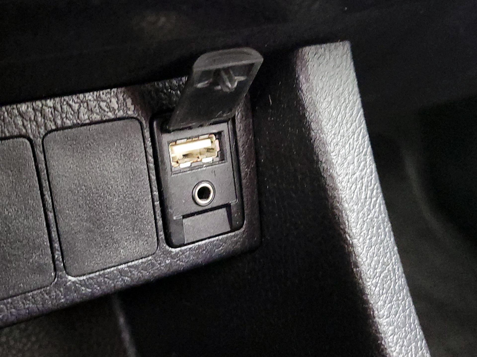 Thumbnail: 2017 Toyota Corolla - 18