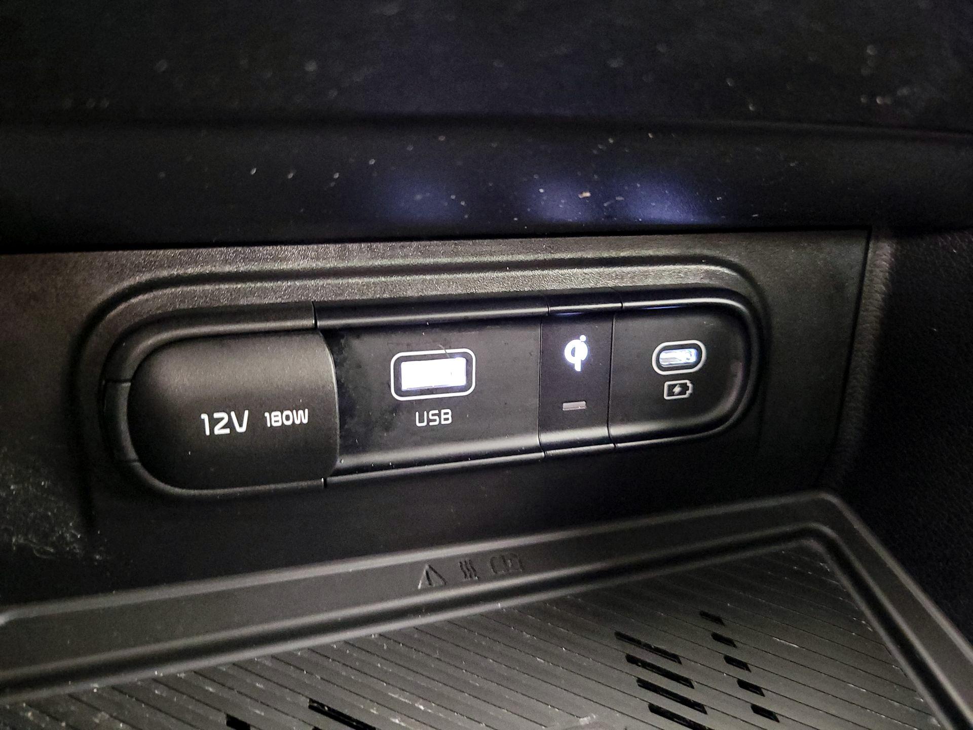 Thumbnail: 2023 Kia Sportage - 19