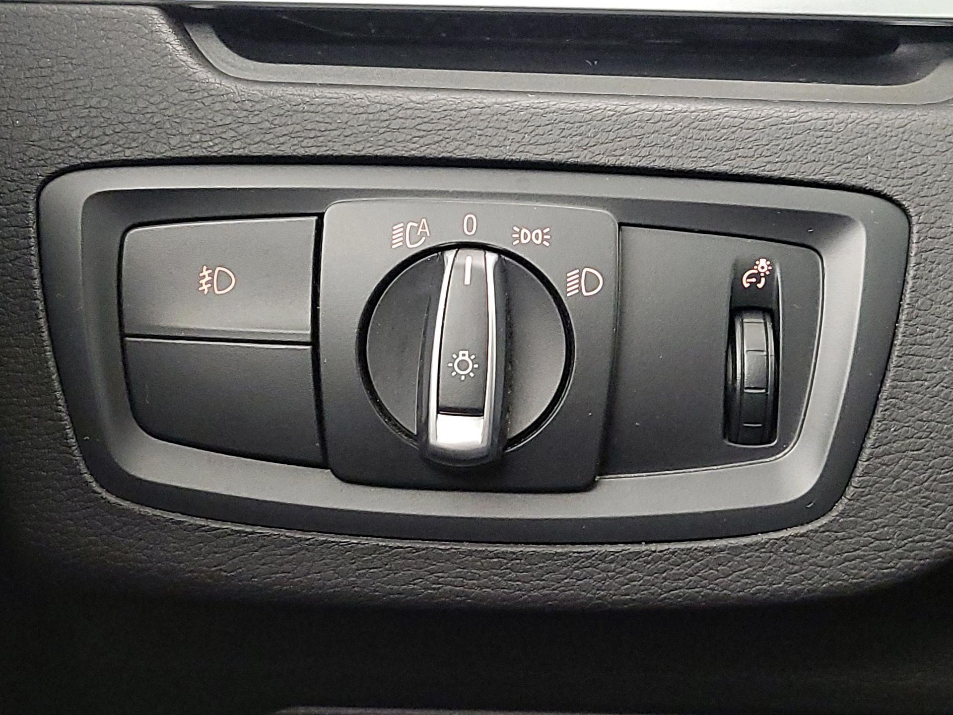 Thumbnail: 2018 BMW X1 - 13