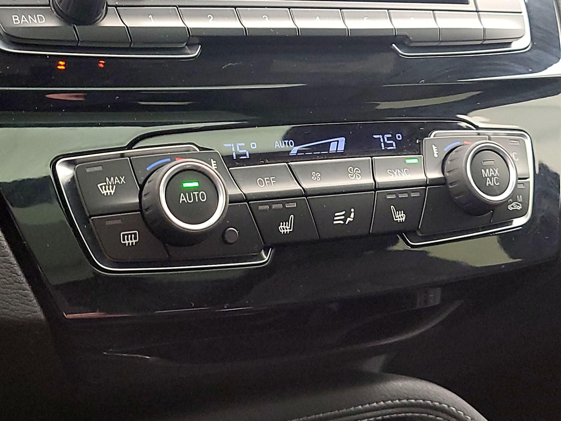 Thumbnail: 2018 BMW X1 - 17