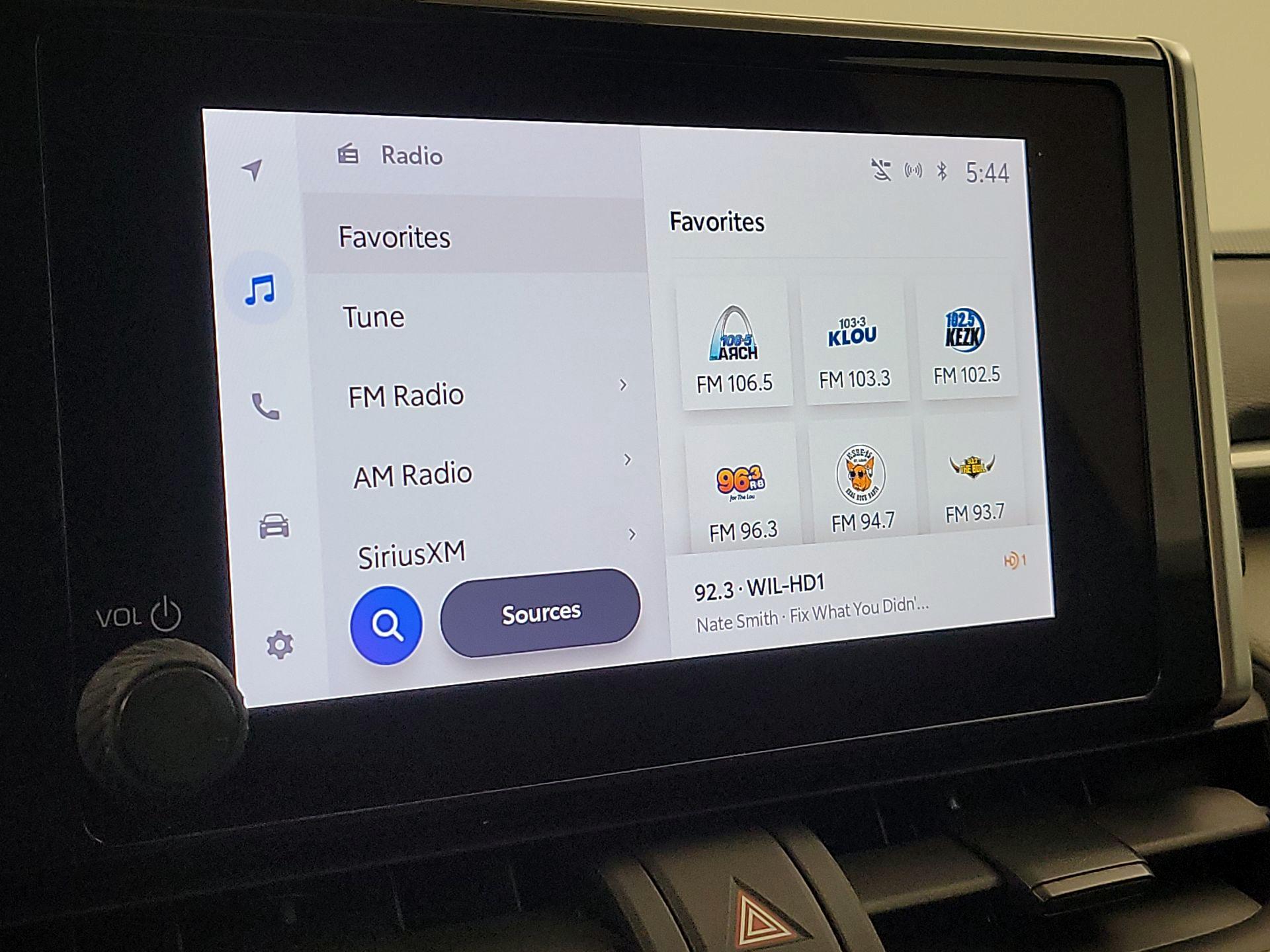 Thumbnail: 2023 Toyota RAV4 - 15