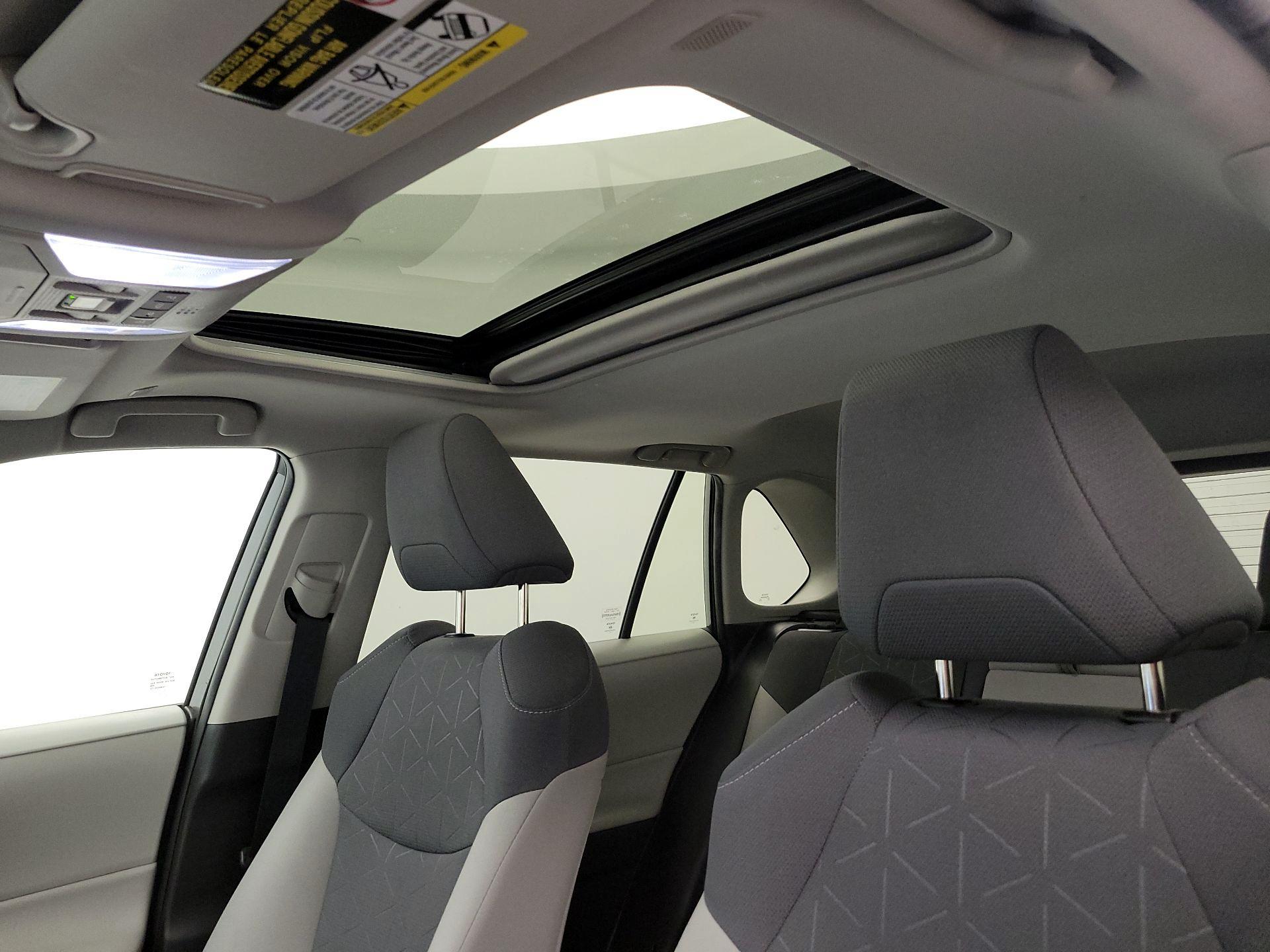 Thumbnail: 2023 Toyota RAV4 - 19