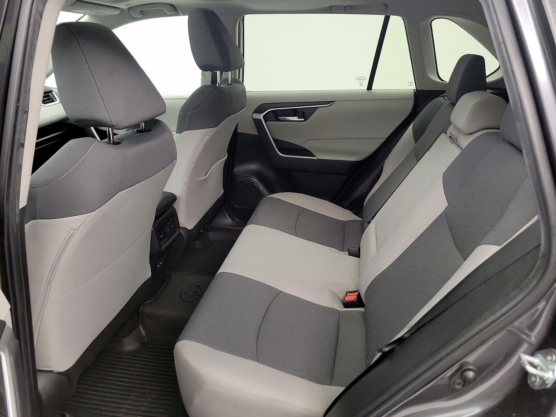 Thumbnail: 2023 Toyota RAV4 - 20