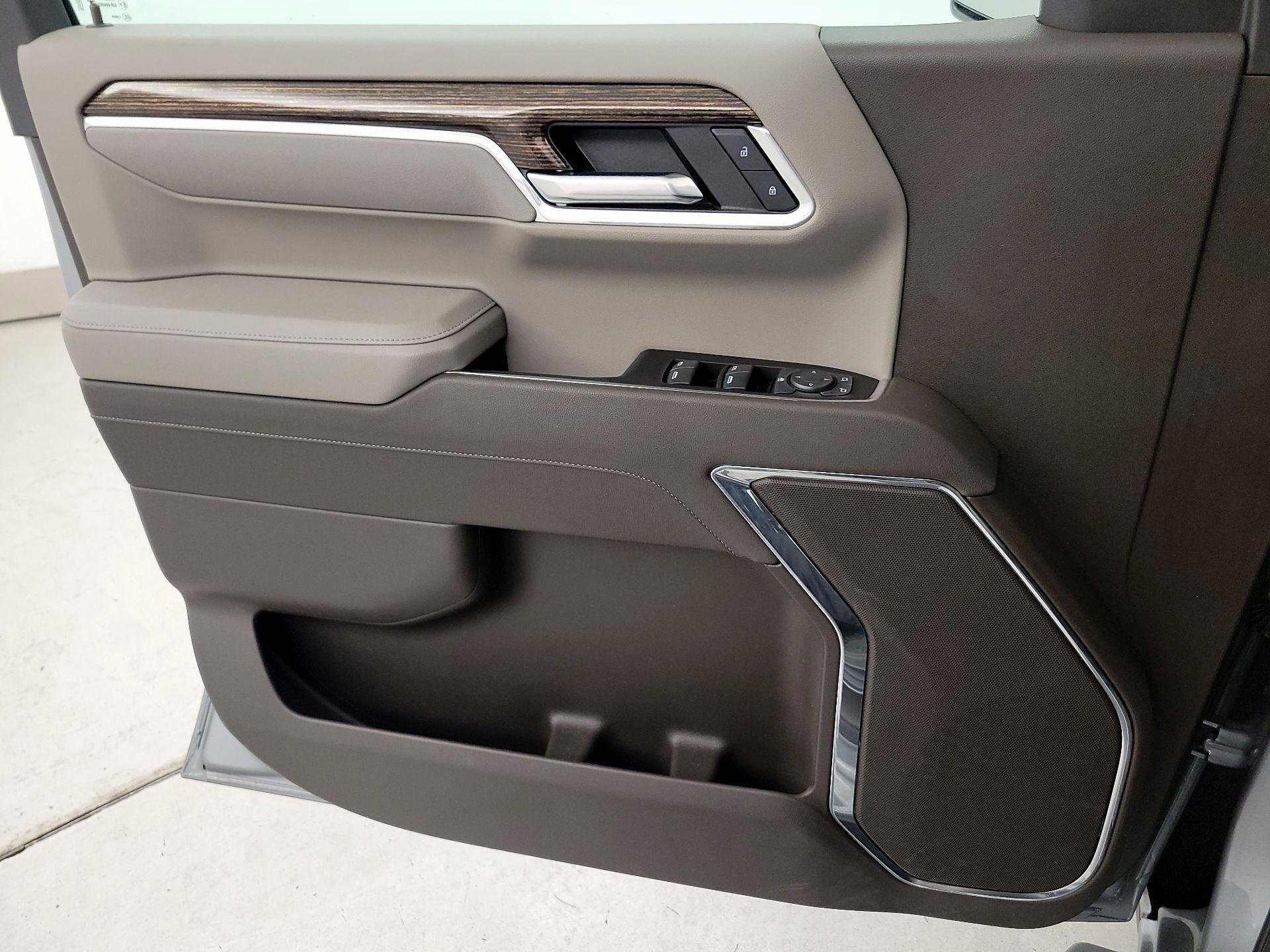 Thumbnail: 2025 GMC Sierra 1500 - 12