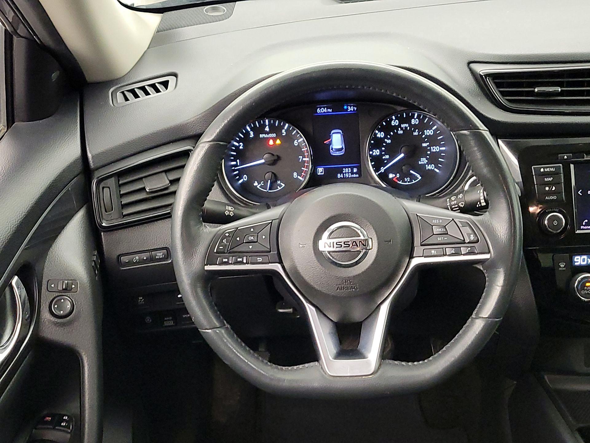 Thumbnail: 2018 Nissan Rogue - 10