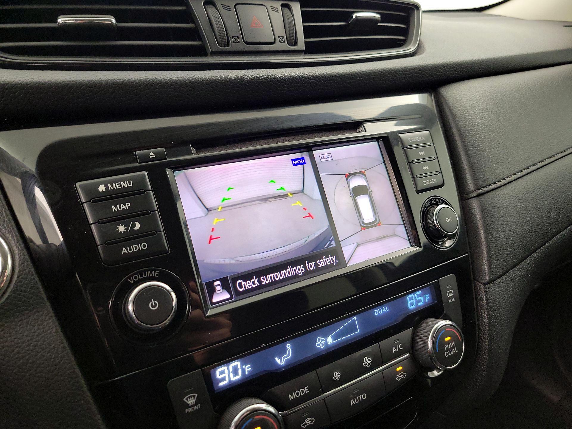 Thumbnail: 2018 Nissan Rogue - 15