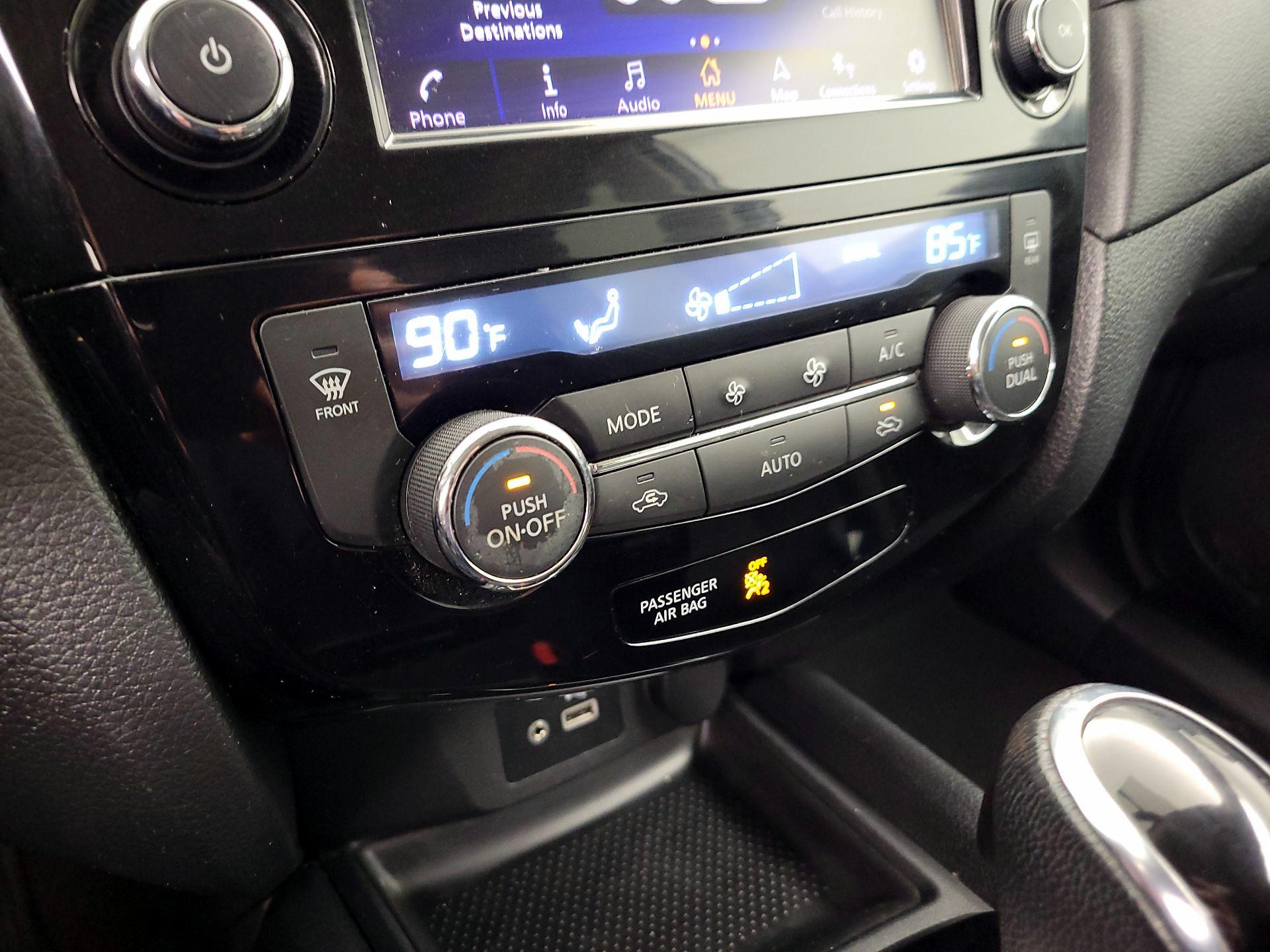 Thumbnail: 2018 Nissan Rogue - 17