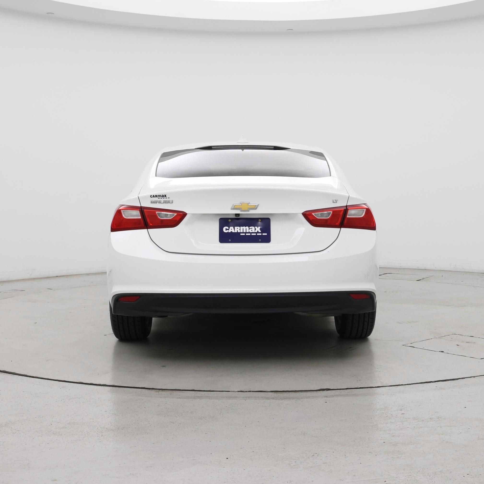 Thumbnail: 2018 Chevrolet Malibu - 6