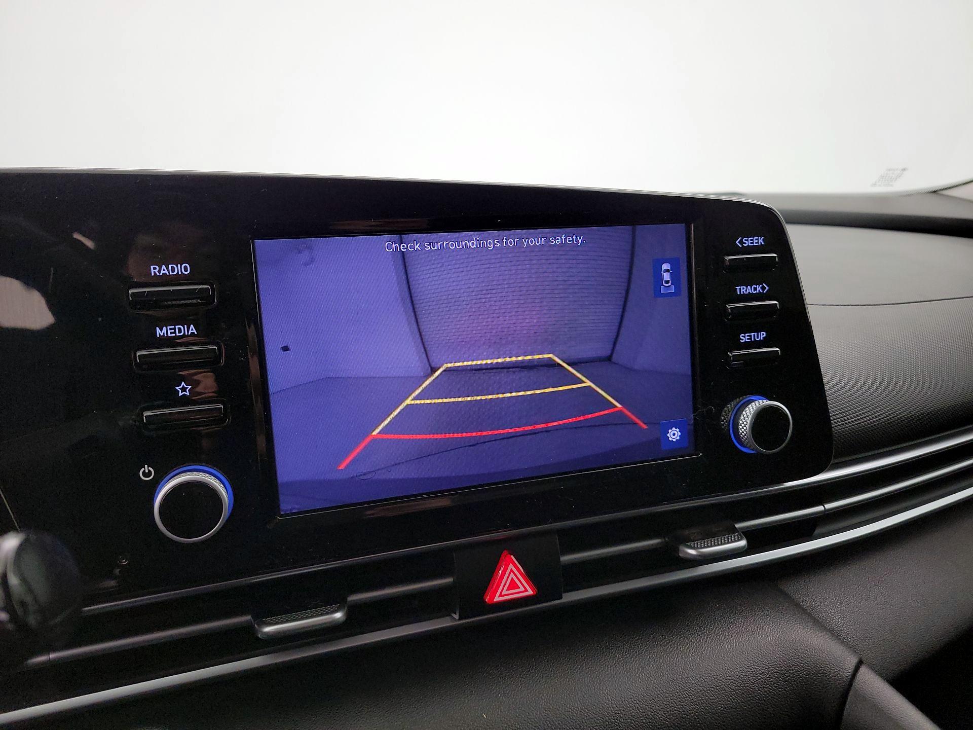 Thumbnail: 2022 Hyundai Elantra - 14