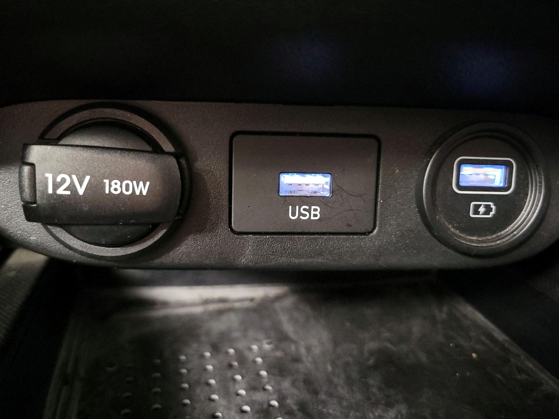 Thumbnail: 2022 Hyundai Elantra - 18