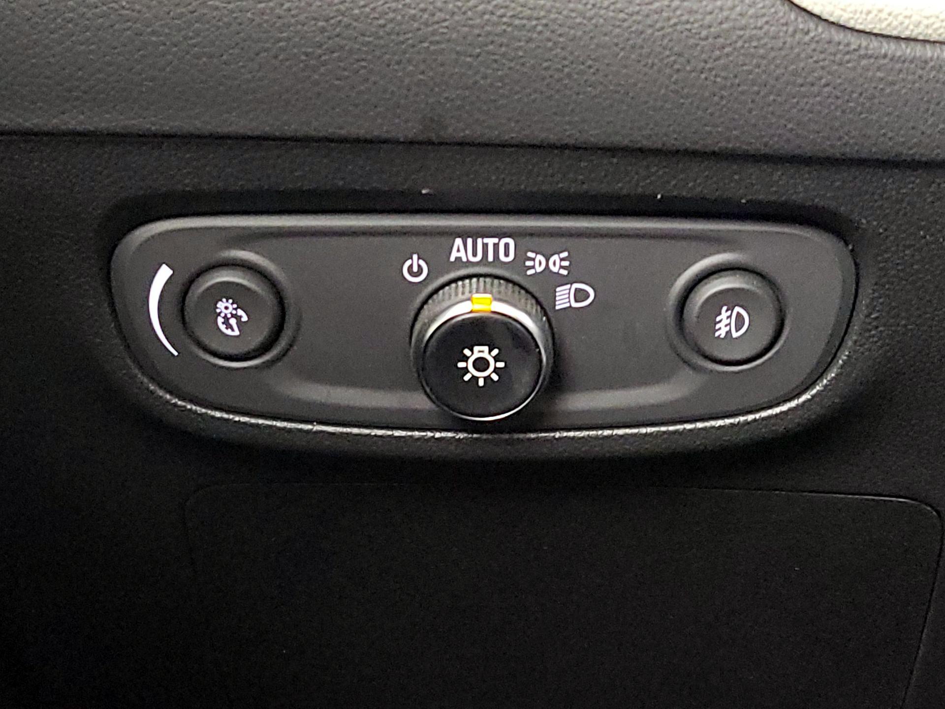 Thumbnail: 2023 Buick Encore GX - 13