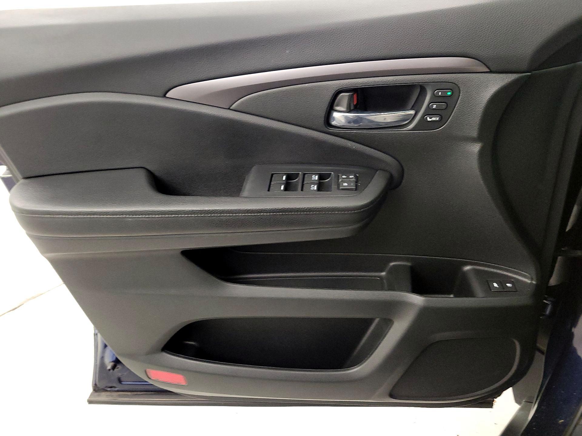 Thumbnail: 2021 Honda Passport - 12