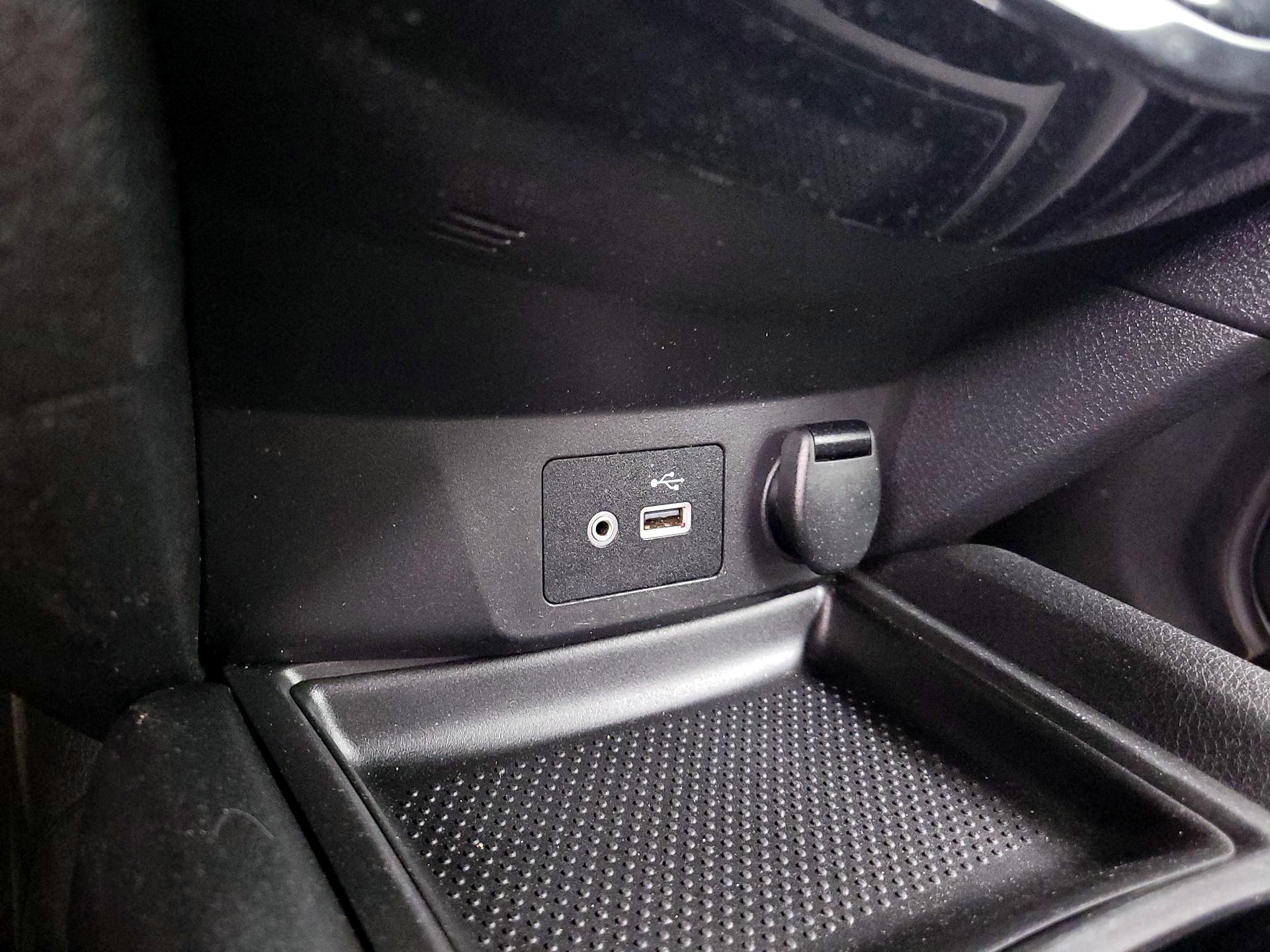 Thumbnail: 2018 Nissan Rogue - 18