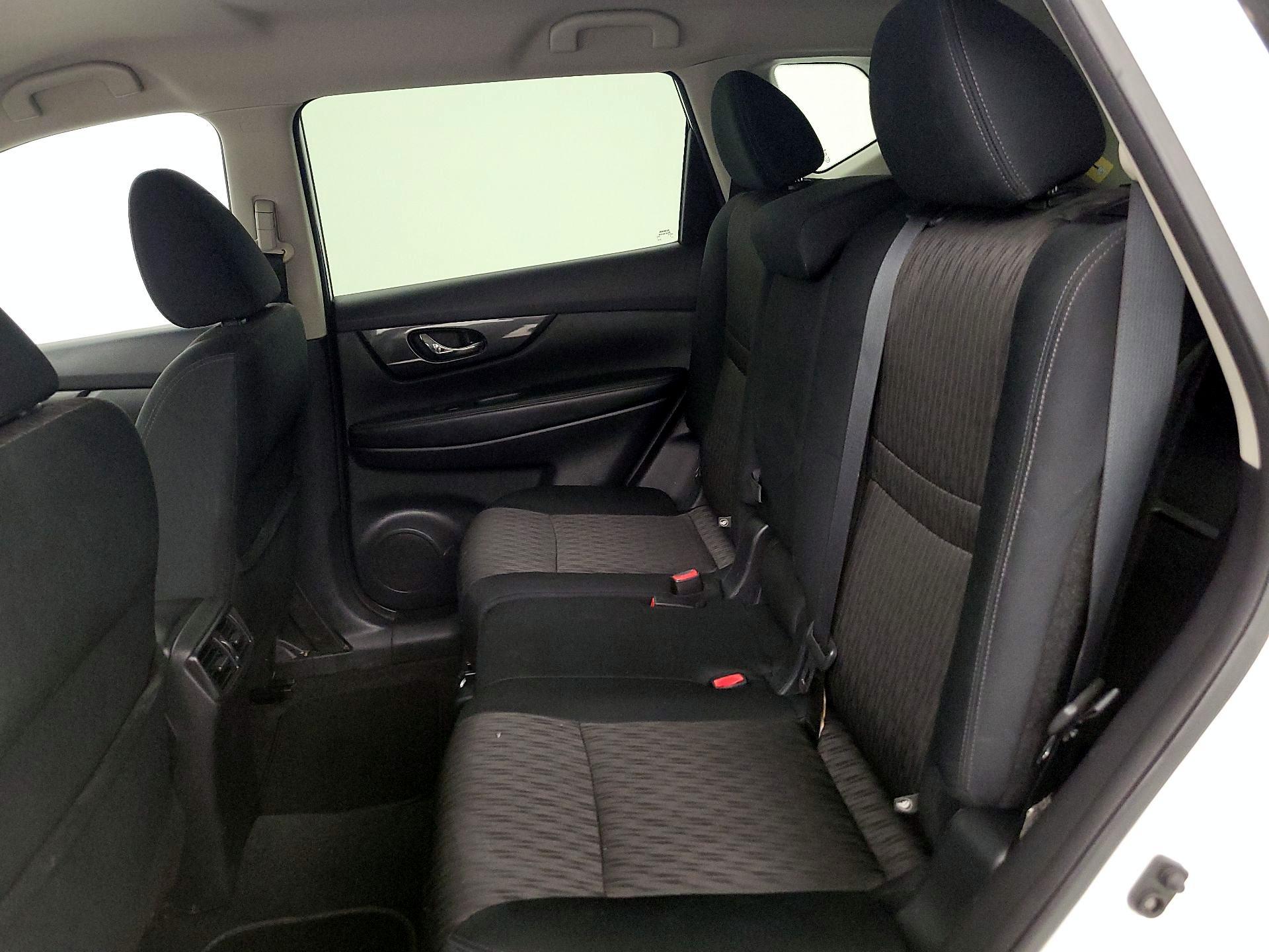 Thumbnail: 2018 Nissan Rogue - 19