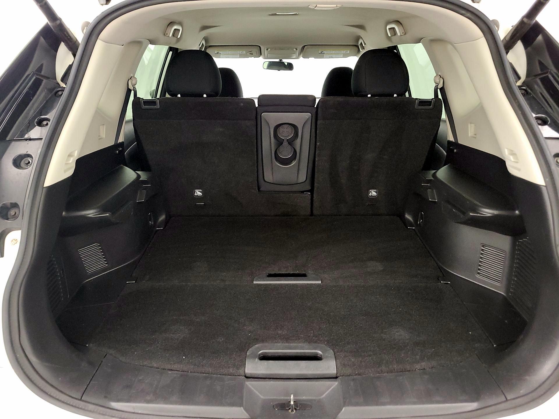 Thumbnail: 2018 Nissan Rogue - 20