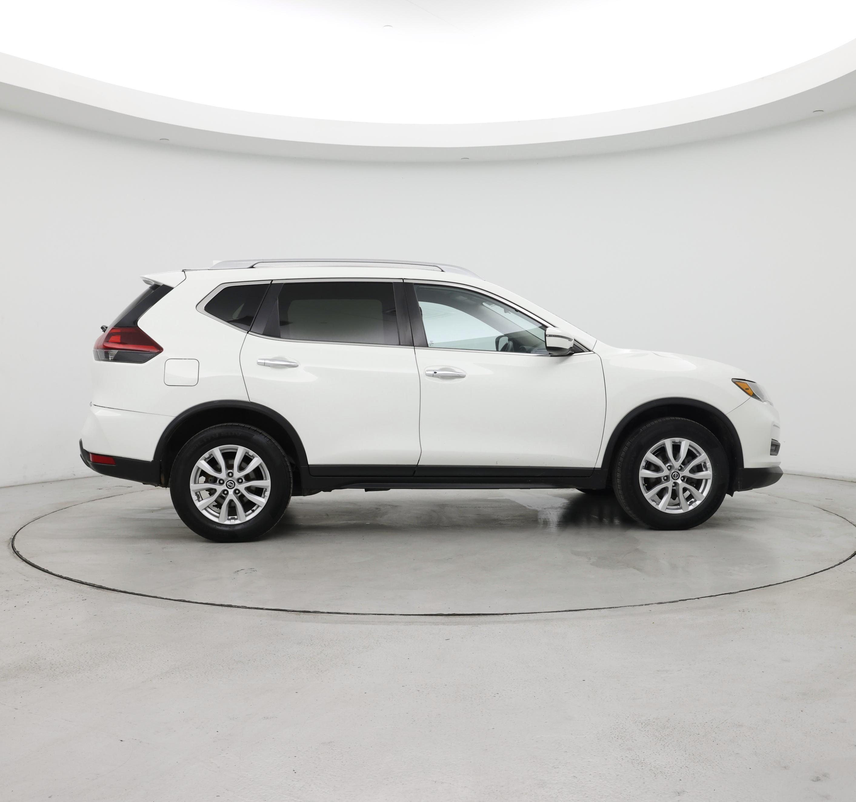 Thumbnail: 2018 Nissan Rogue - 7