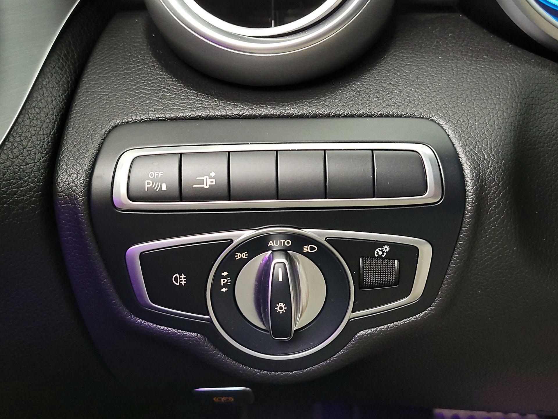 Thumbnail: 2022 Mercedes-Benz C-Class - 13