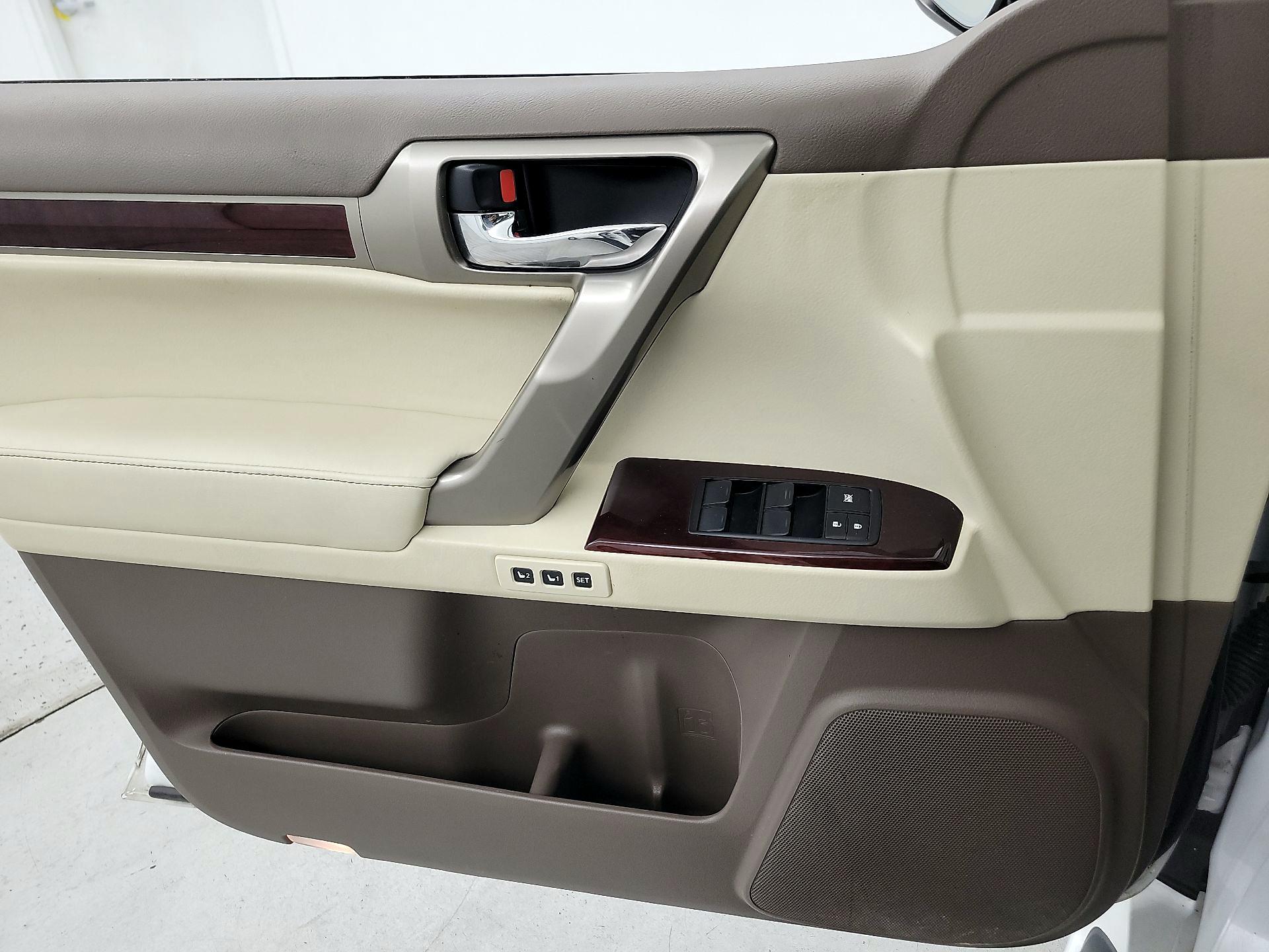 Thumbnail: 2017 Lexus GX - 12