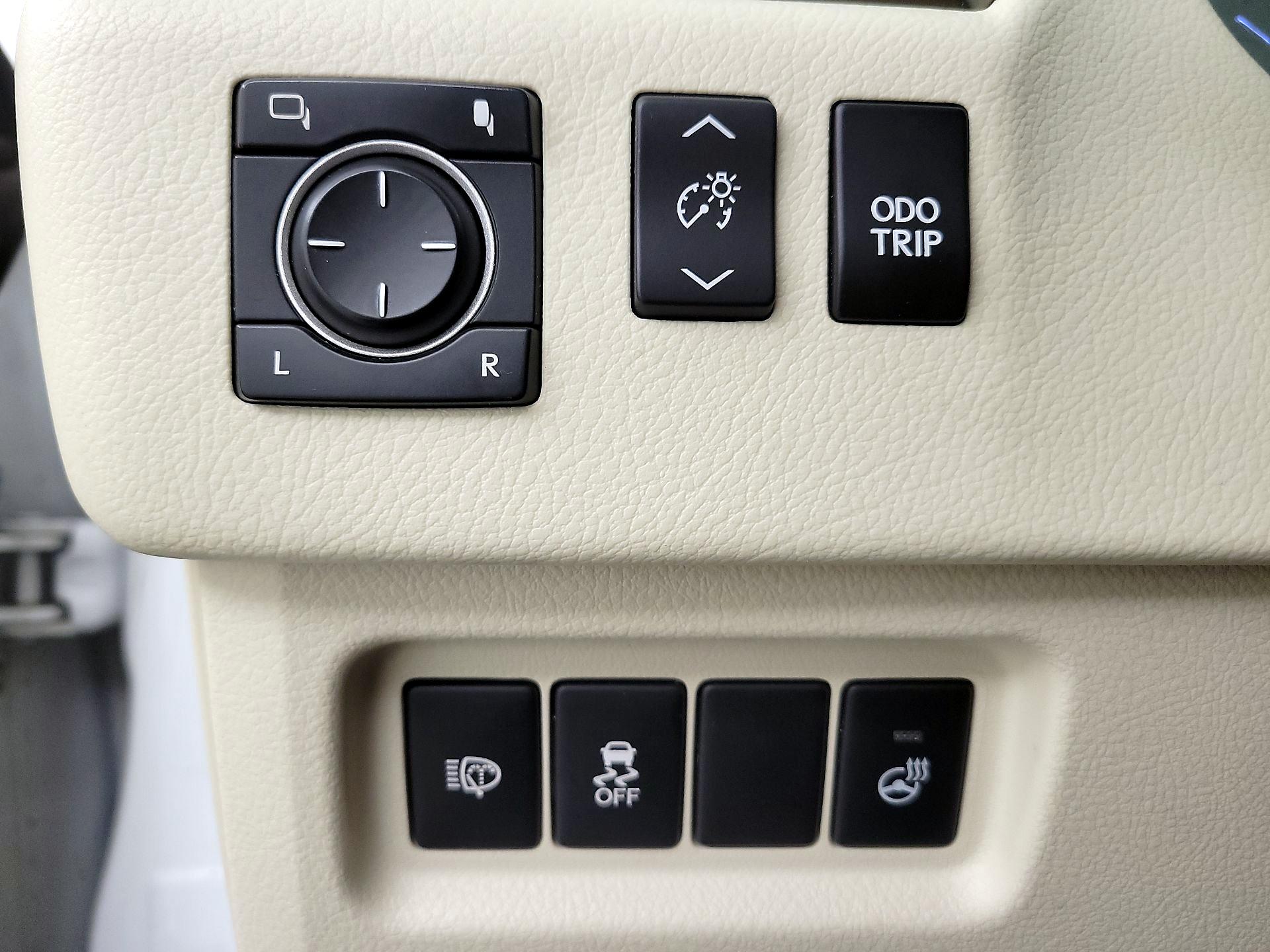 Thumbnail: 2017 Lexus GX - 13