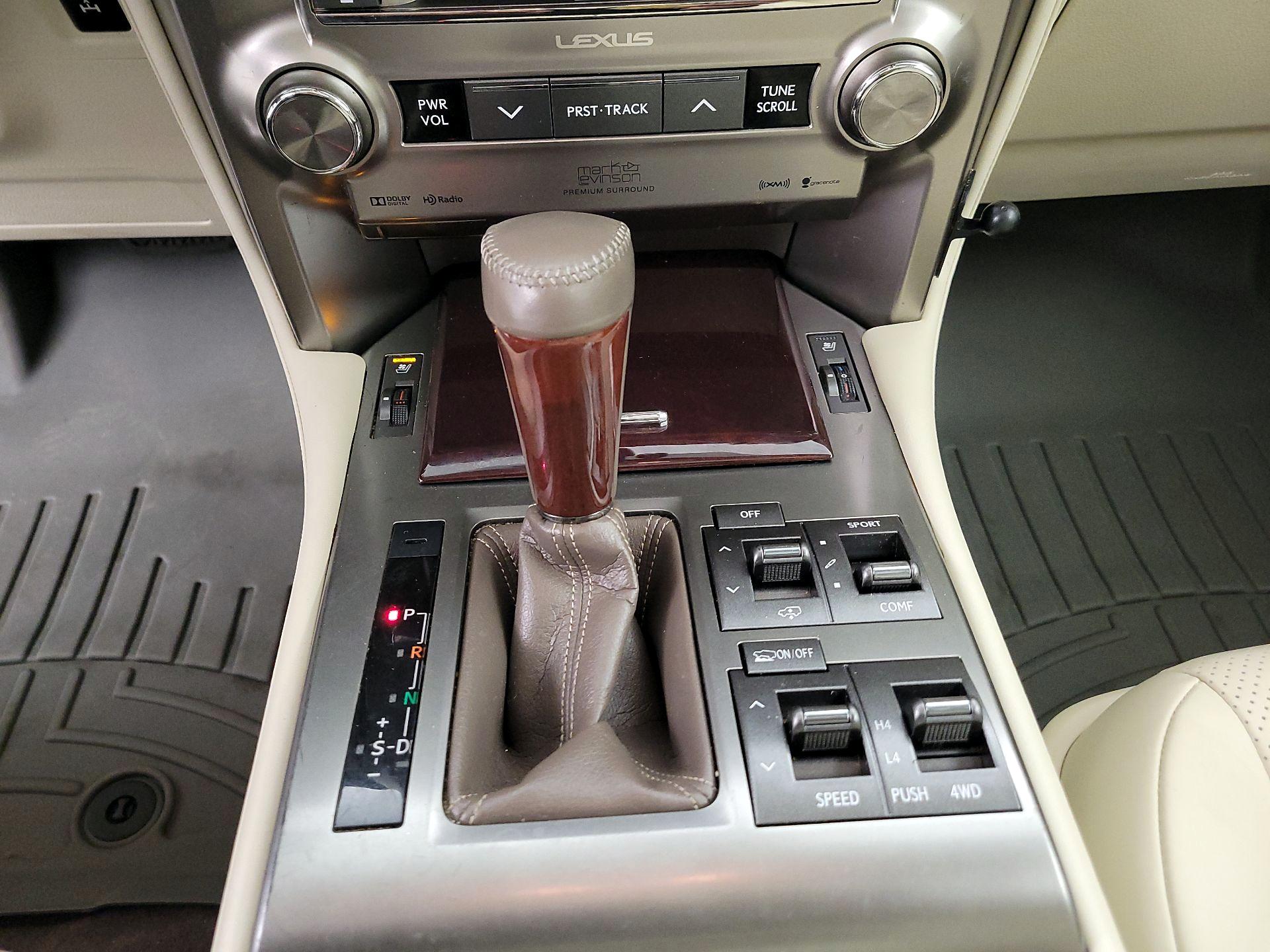 Thumbnail: 2017 Lexus GX - 17