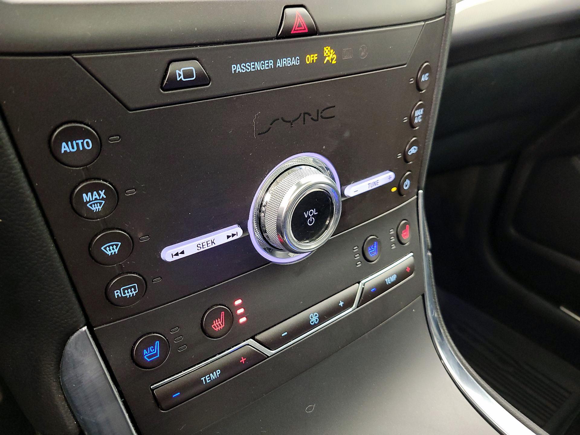 Thumbnail: 2020 Ford Edge - 17